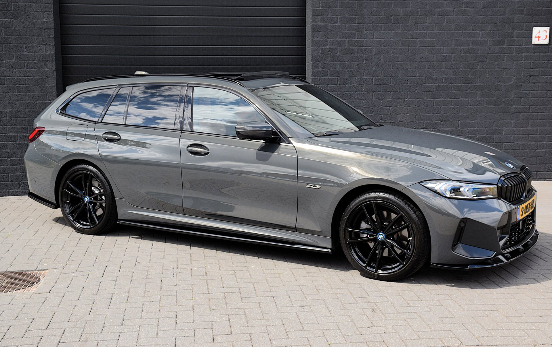 Foto van BMW 330e