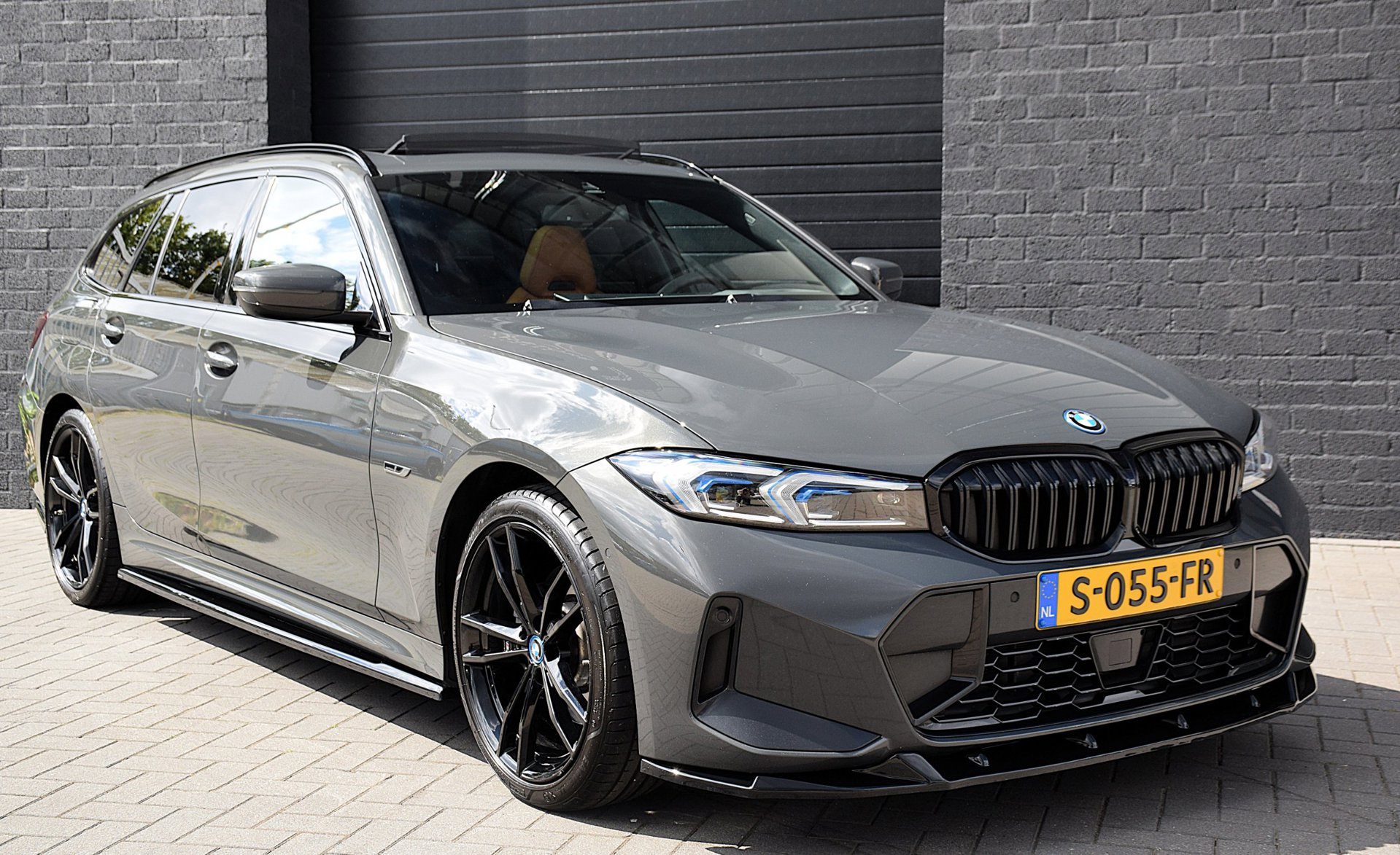 Foto van BMW 330e