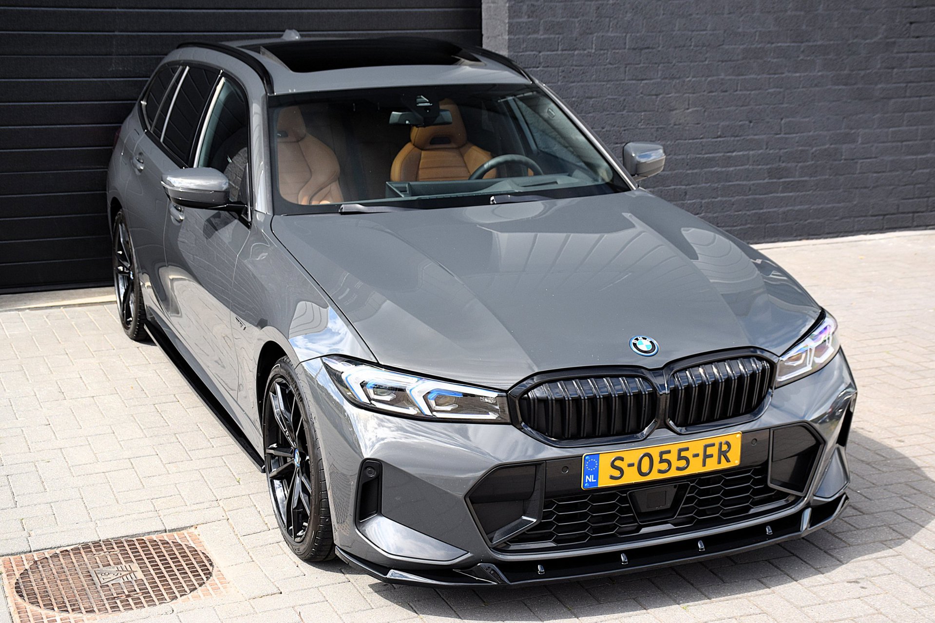 Foto van BMW 330e