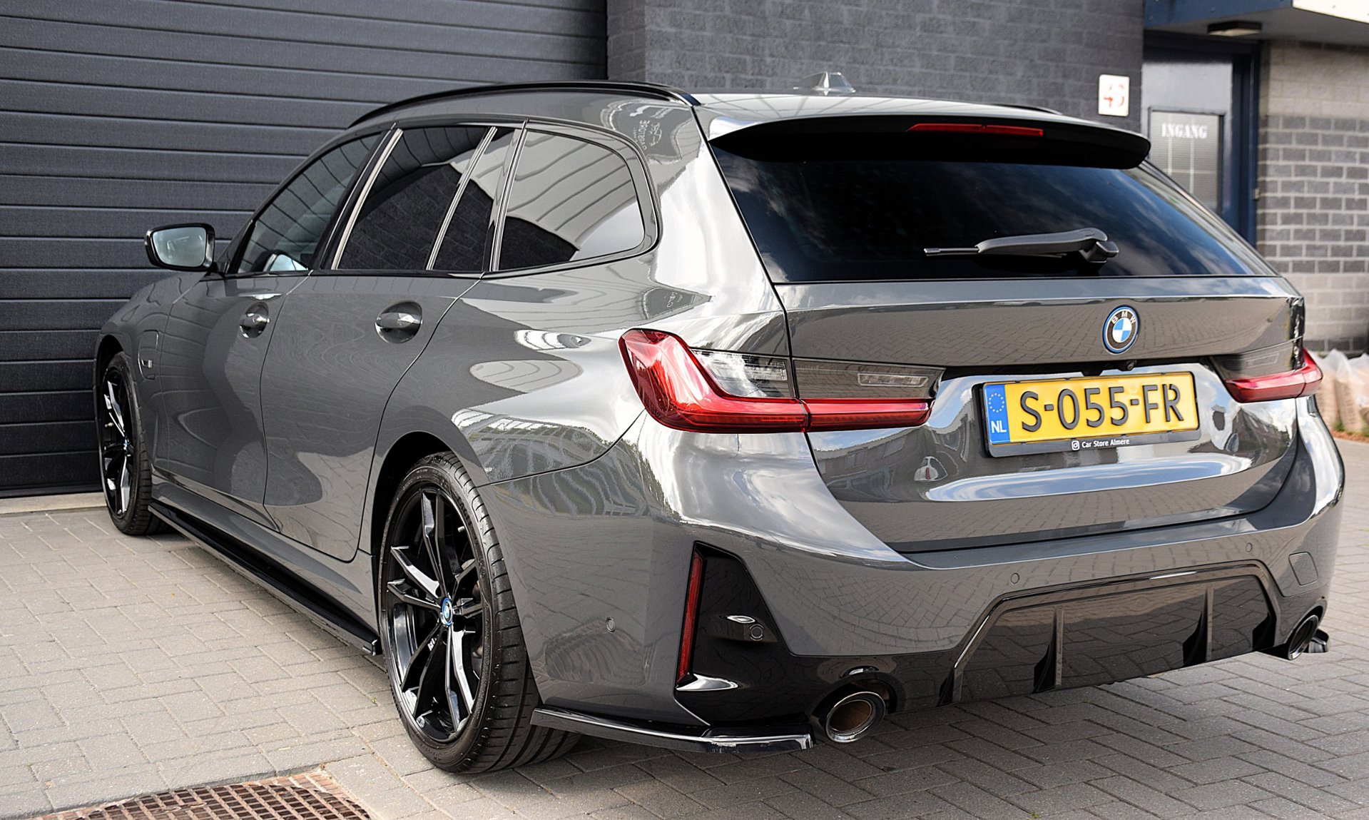 Foto van BMW 330e