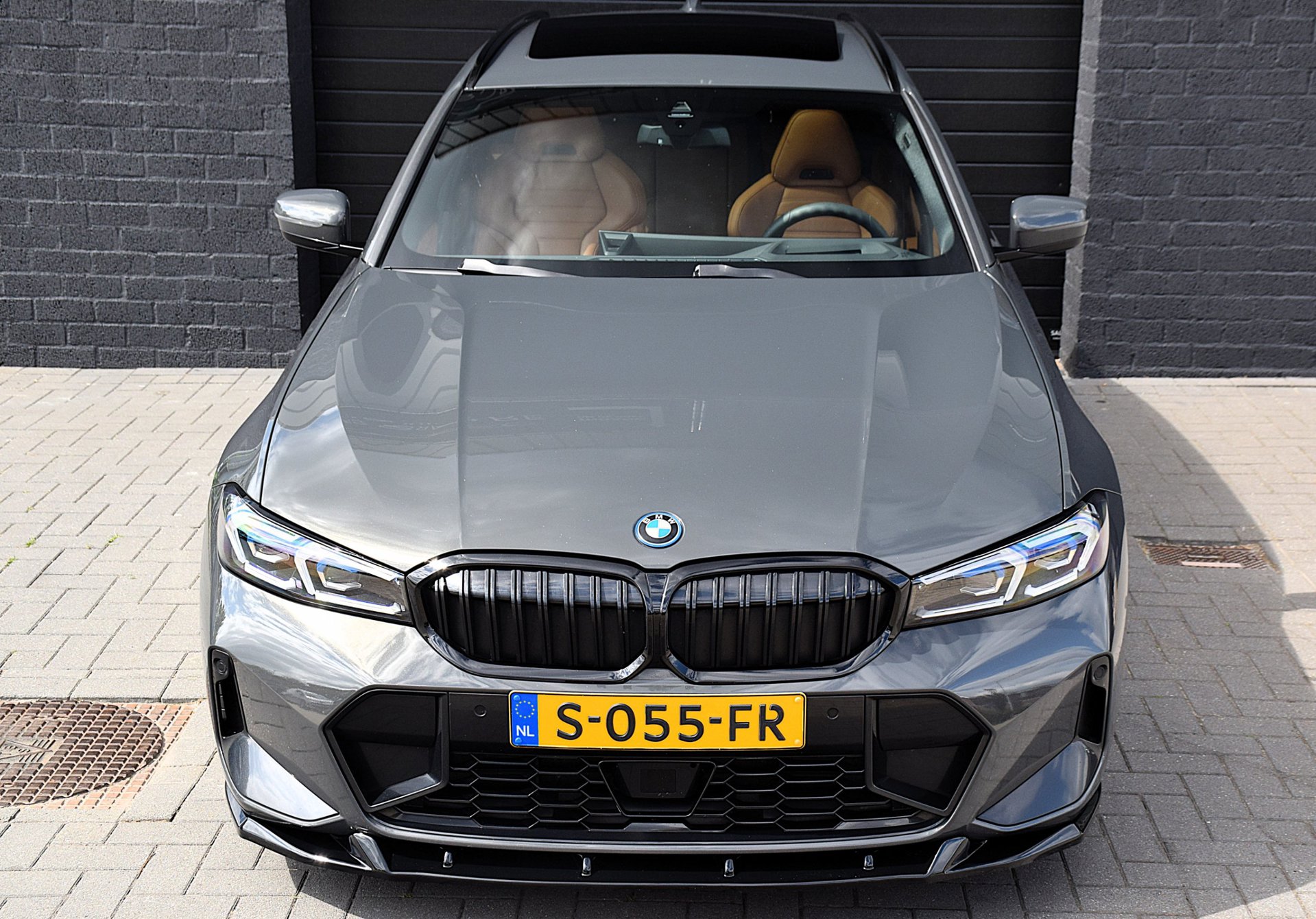 Foto van BMW 330e
