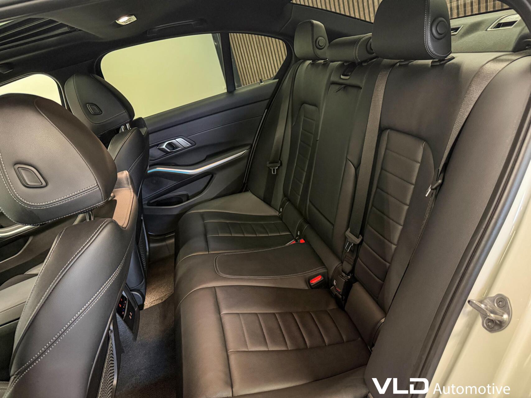 Foto van BMW 330e