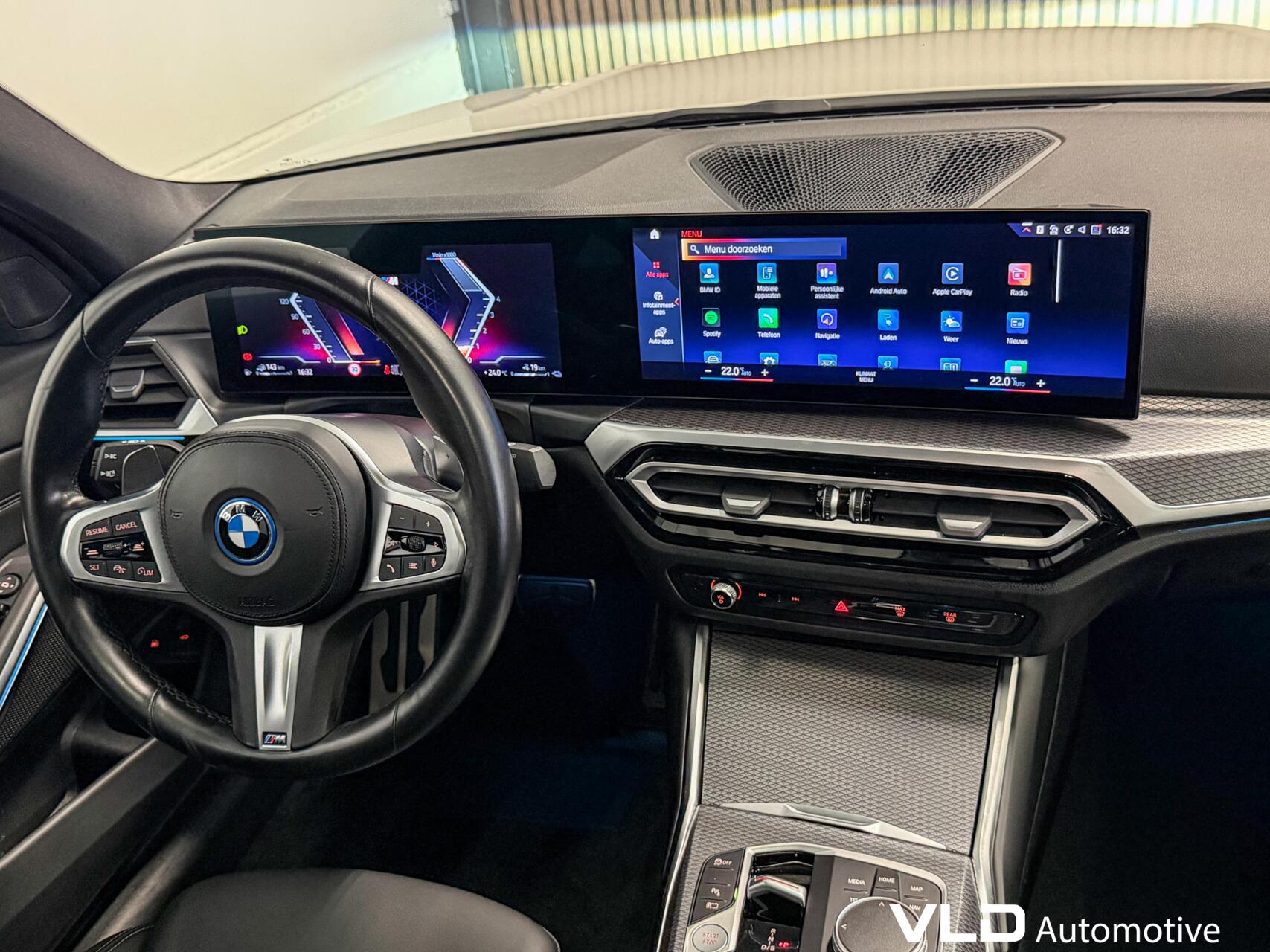 Foto van BMW 330e
