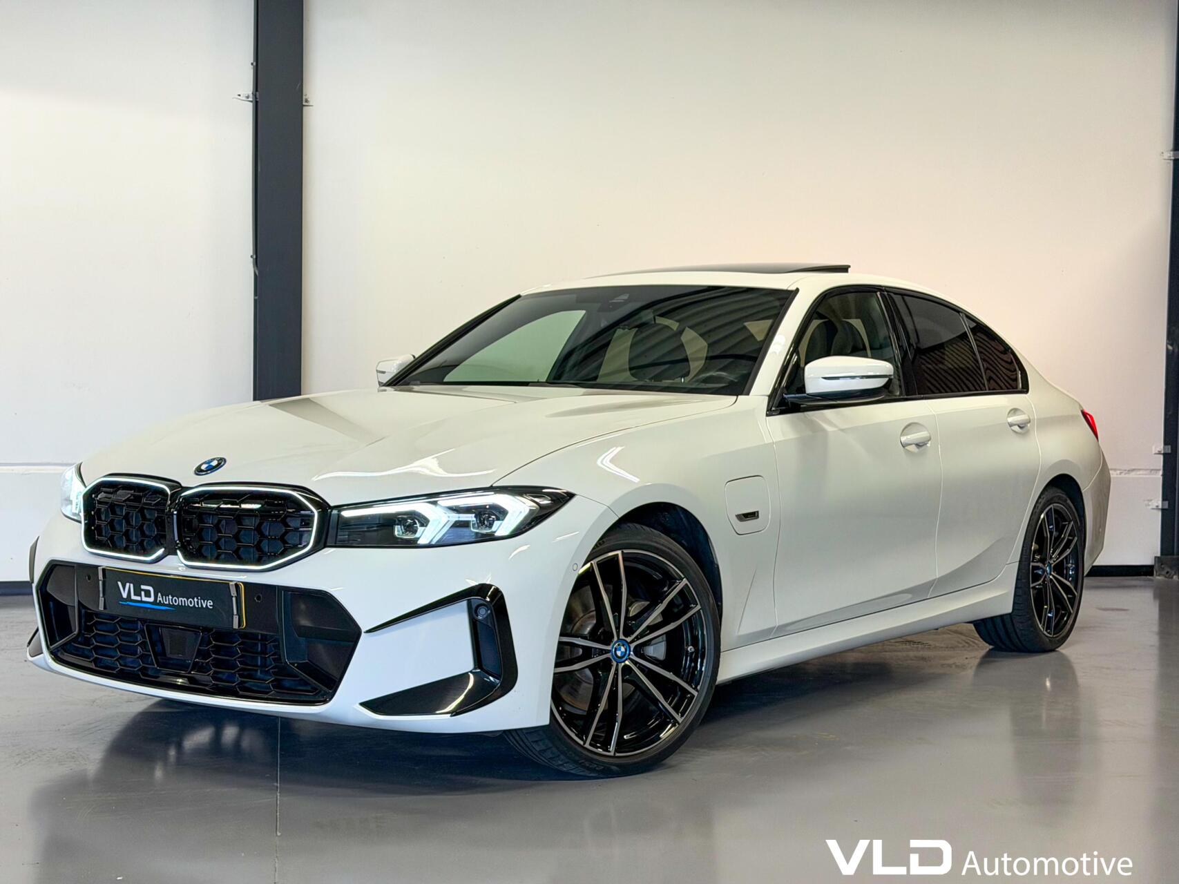 Foto van BMW 330e