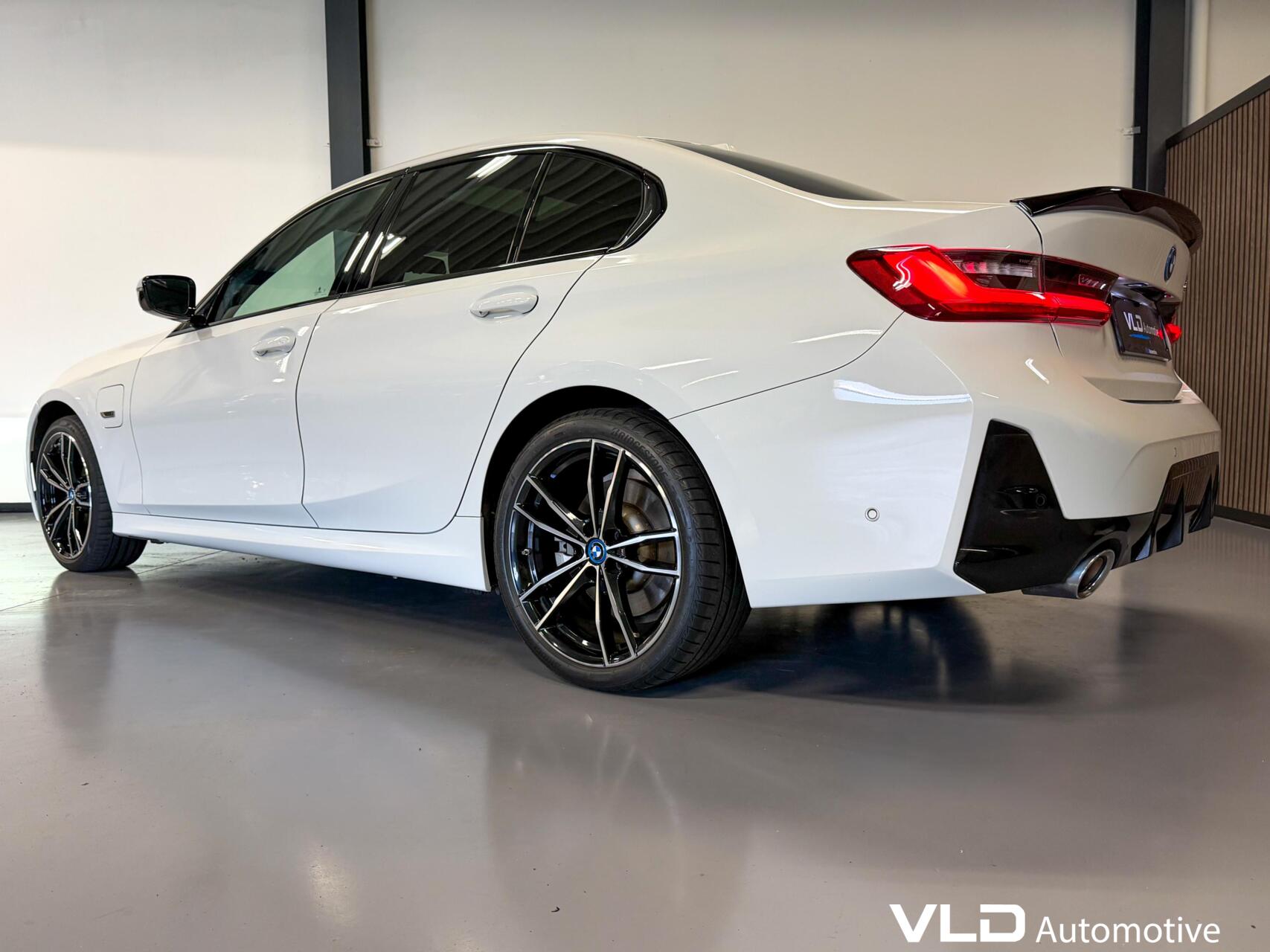 Foto van BMW 330e