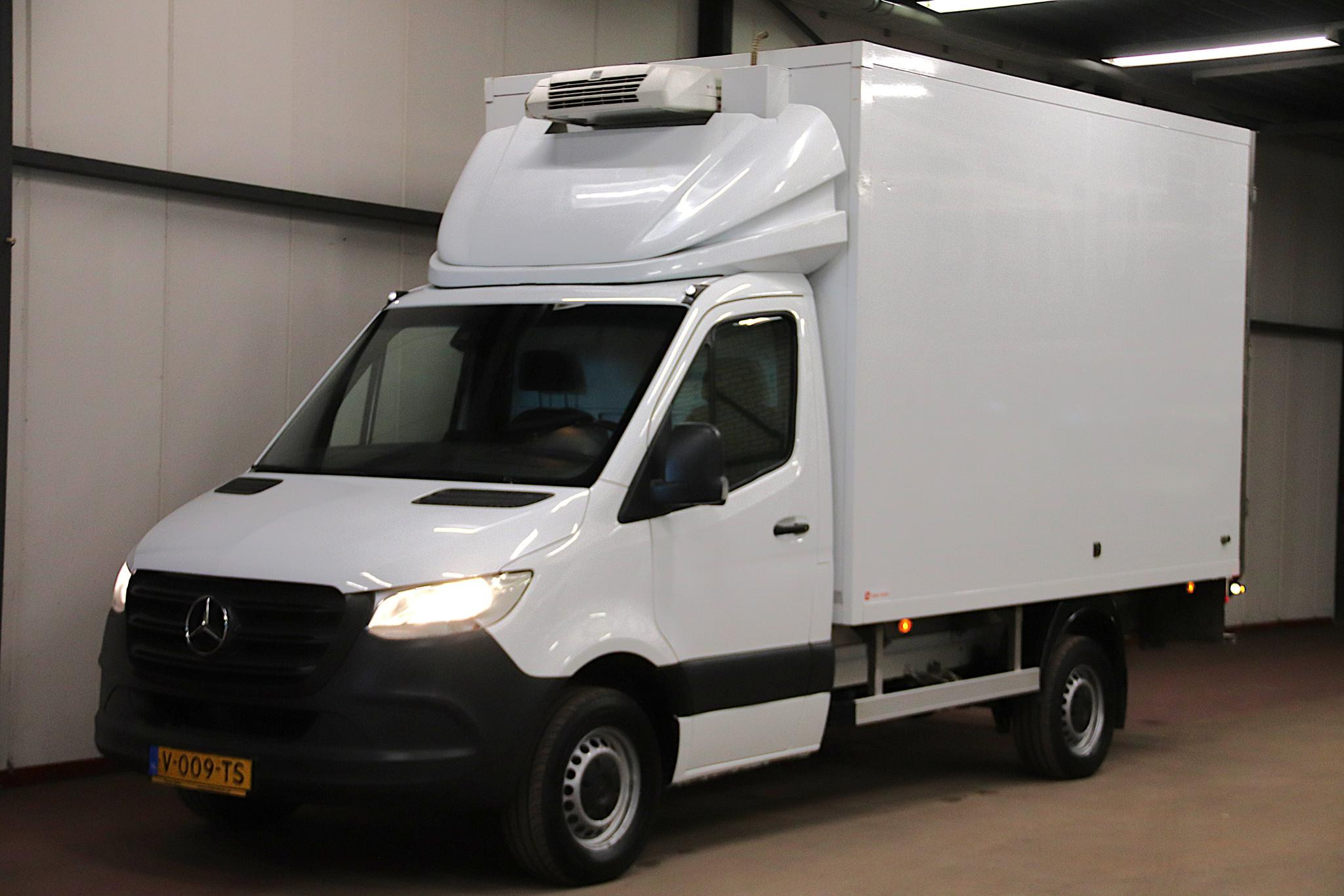 Mercedes-Benz Sprinter 314 KOELWAGEN MEUBELBAK EURO 6 AUTOMAAT 2018 - voorkant