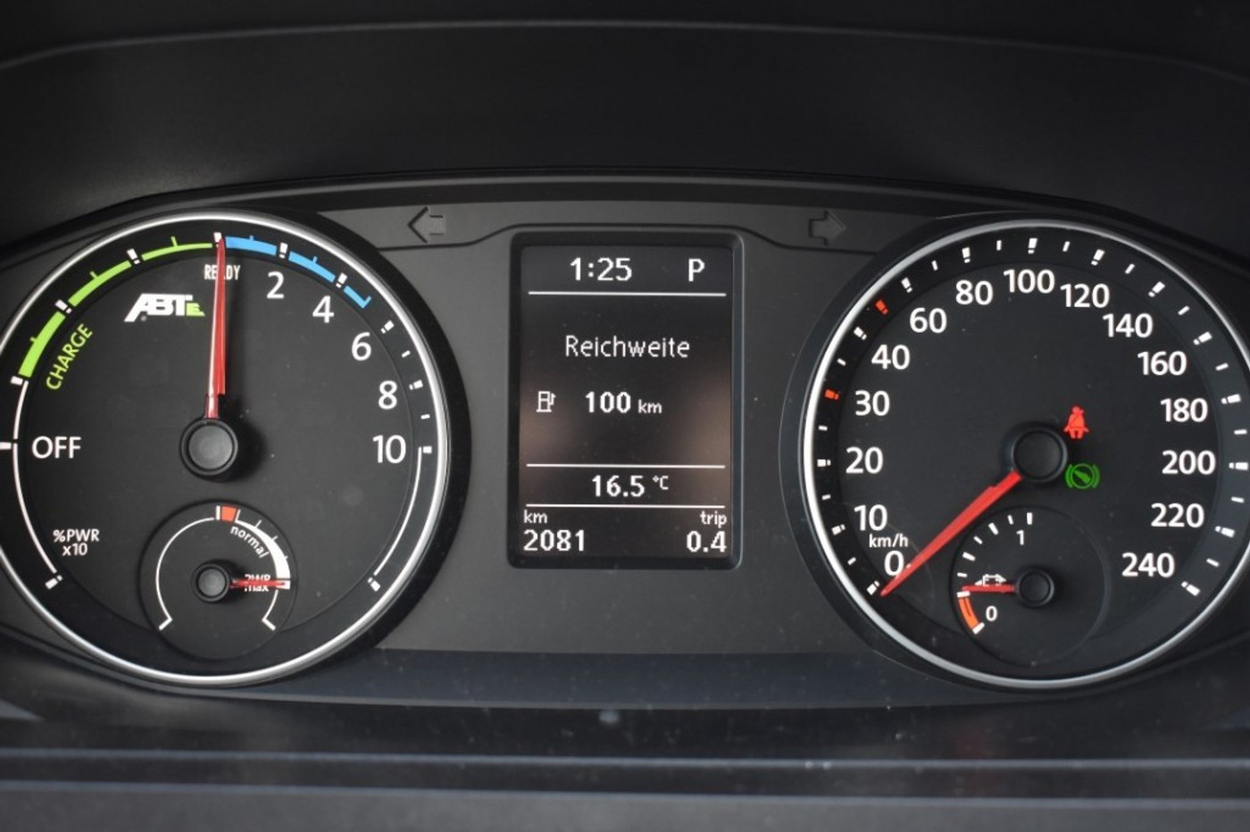 Foto van Volkswagen Abt E-transporter