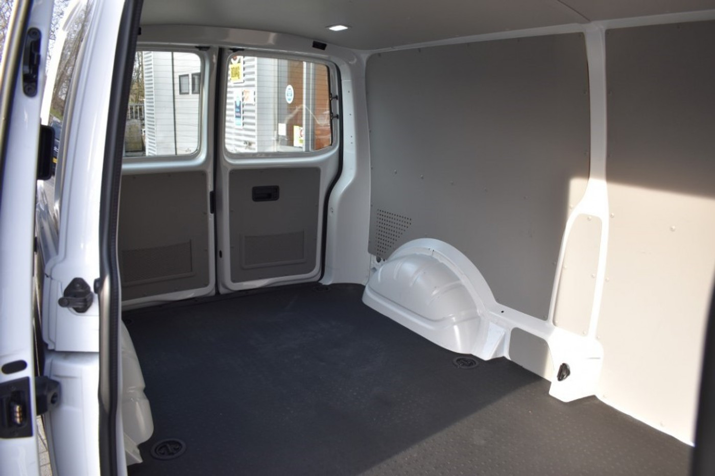 Foto van Volkswagen Abt E-transporter