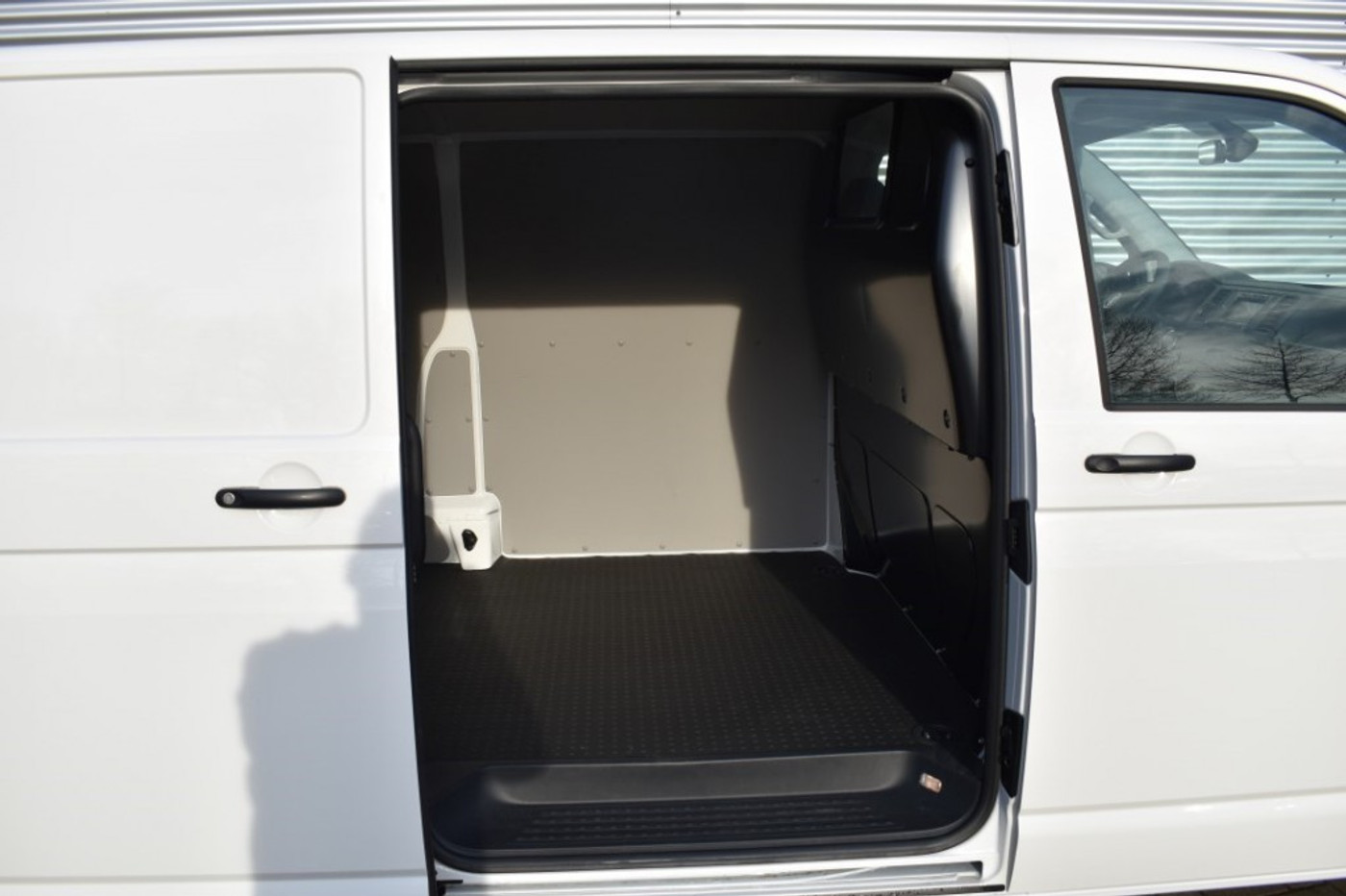 Foto van Volkswagen Abt E-transporter