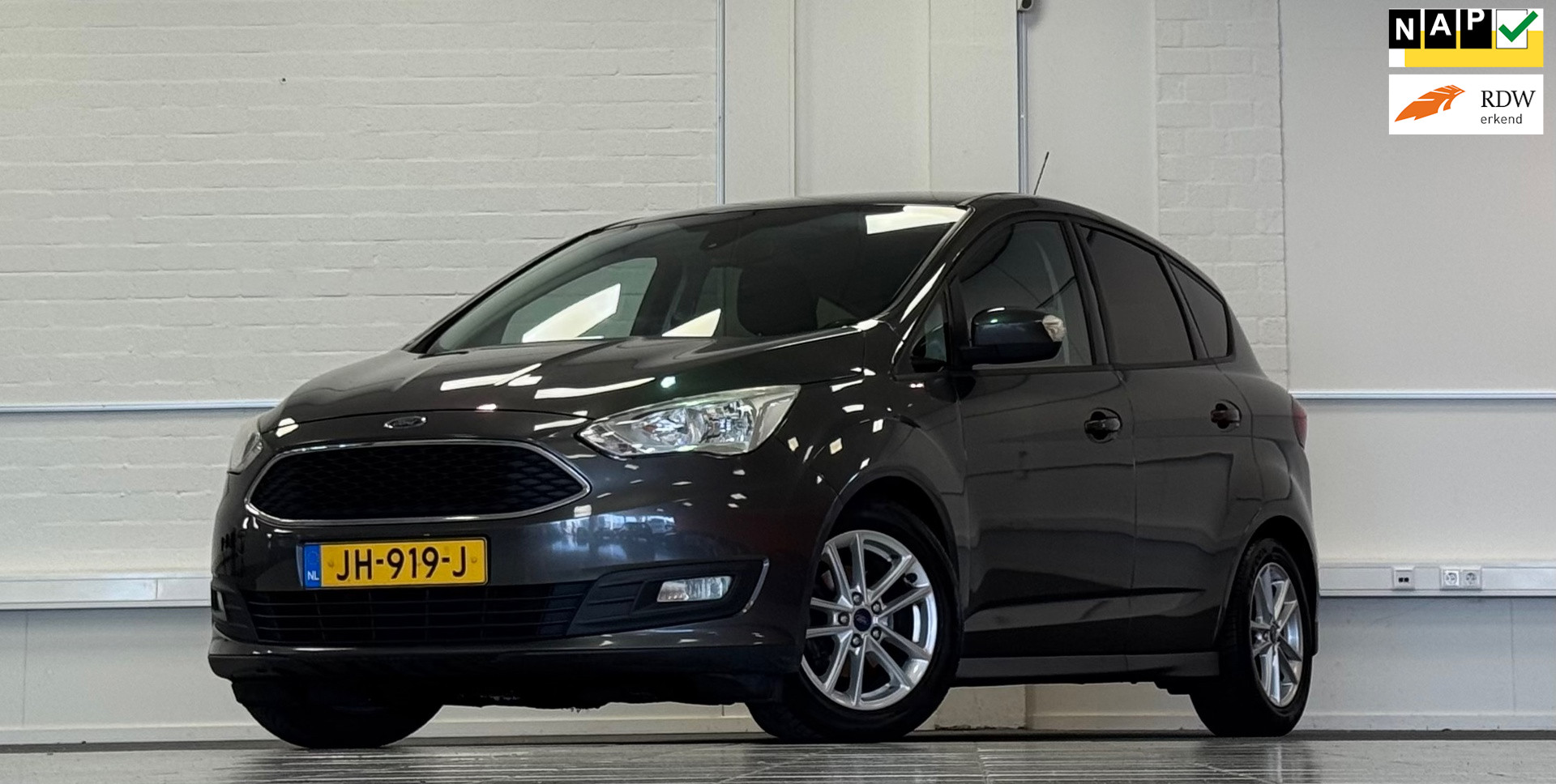 Ford C-max 1.0i Trend 100% onderhouden Navigatie Parkeerhulp Mooi! Allseason banden 2016 - voorkant