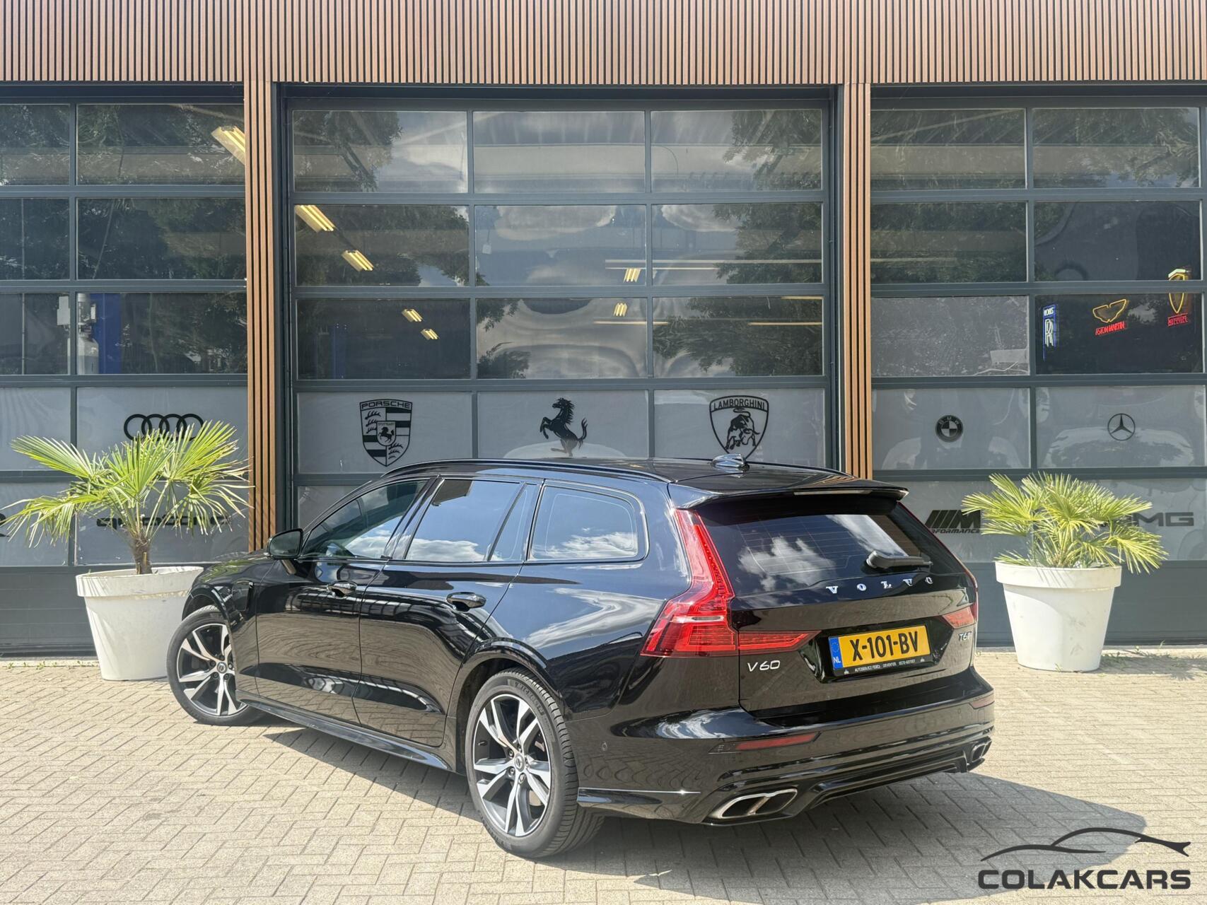 Foto van Volvo V60 T6 Twin Engine