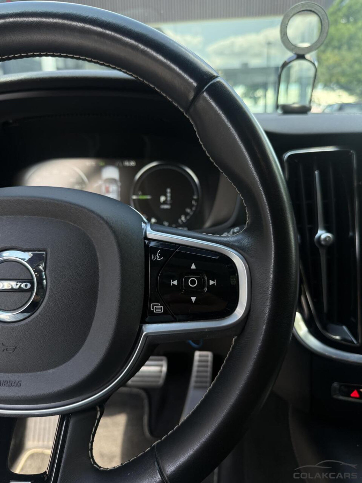 Foto van Volvo V60 T6 Twin Engine