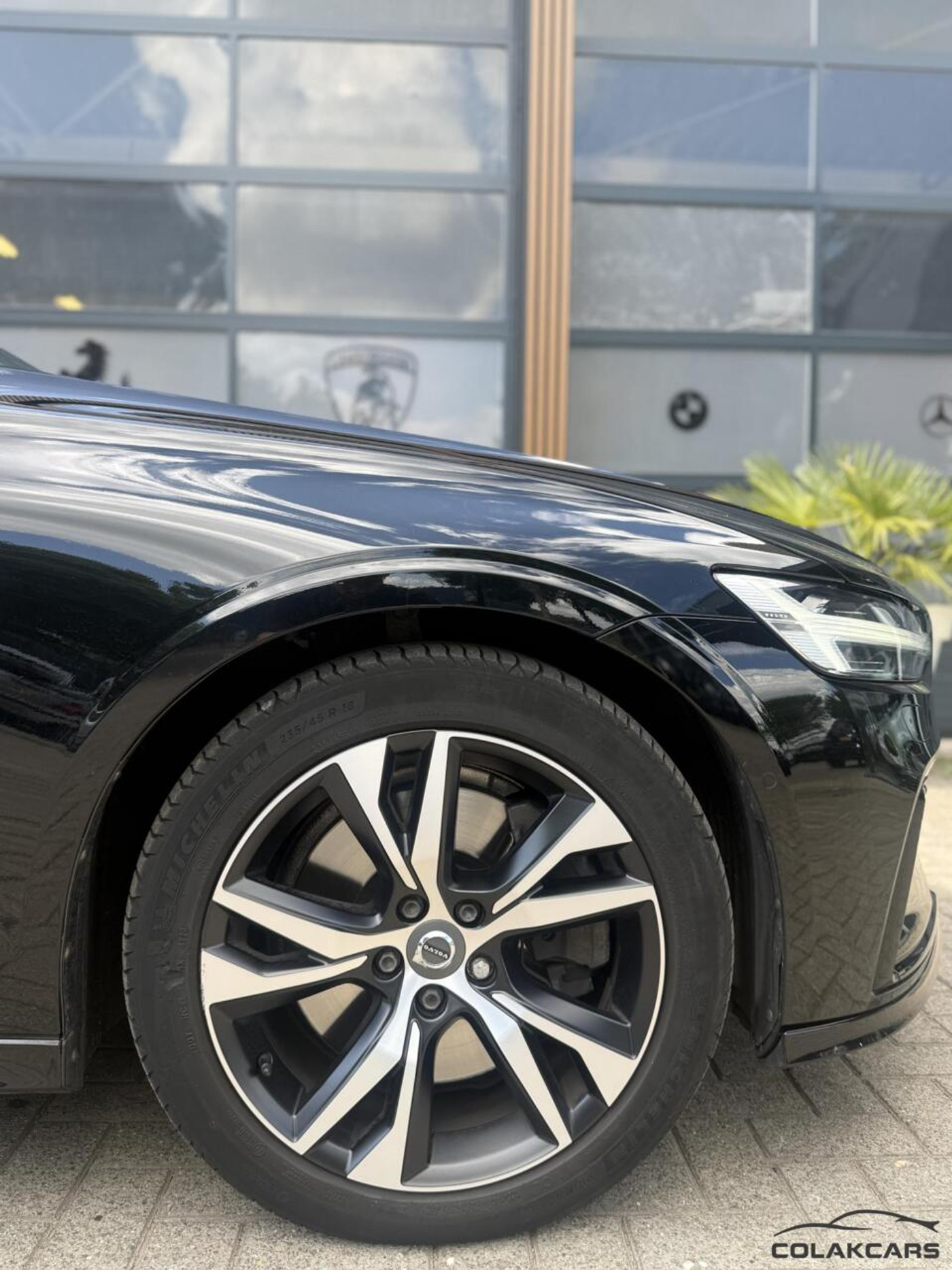 Foto van Volvo V60 T6 Twin Engine
