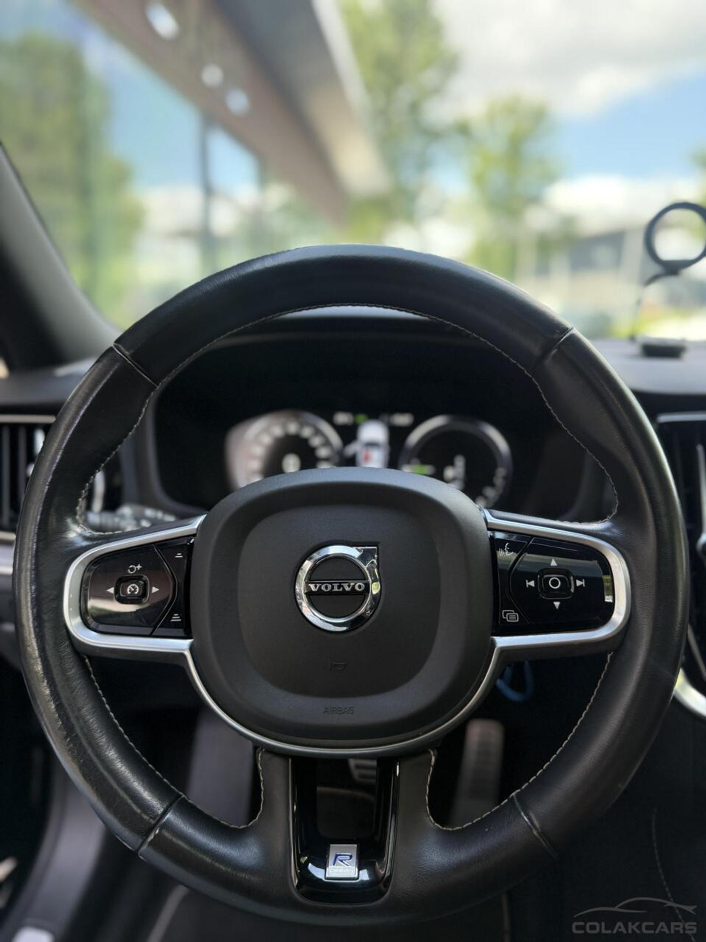 Foto van Volvo V60 T6 Twin Engine