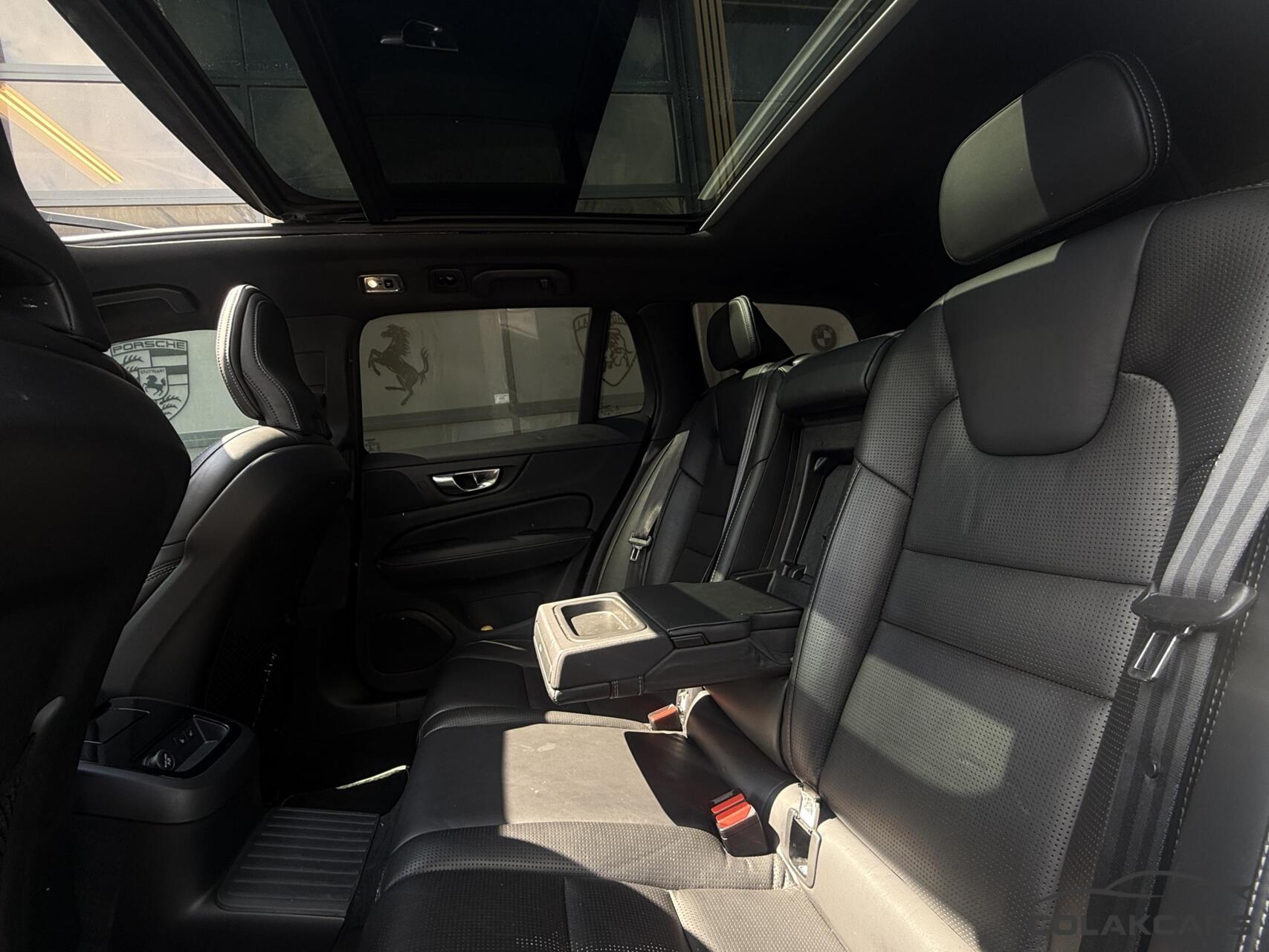 Foto van Volvo V60 T6 Twin Engine