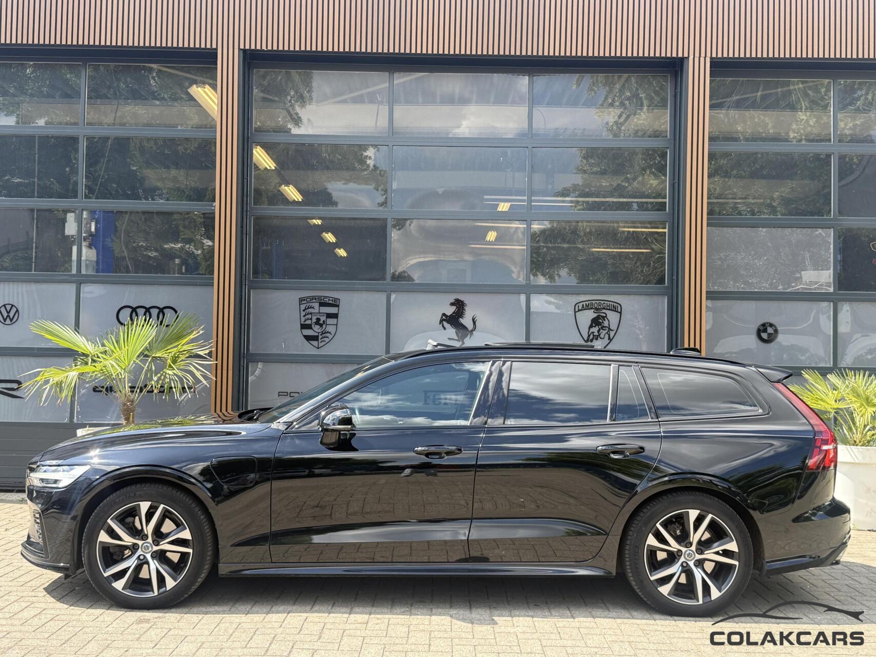 Foto van Volvo V60 T6 Twin Engine