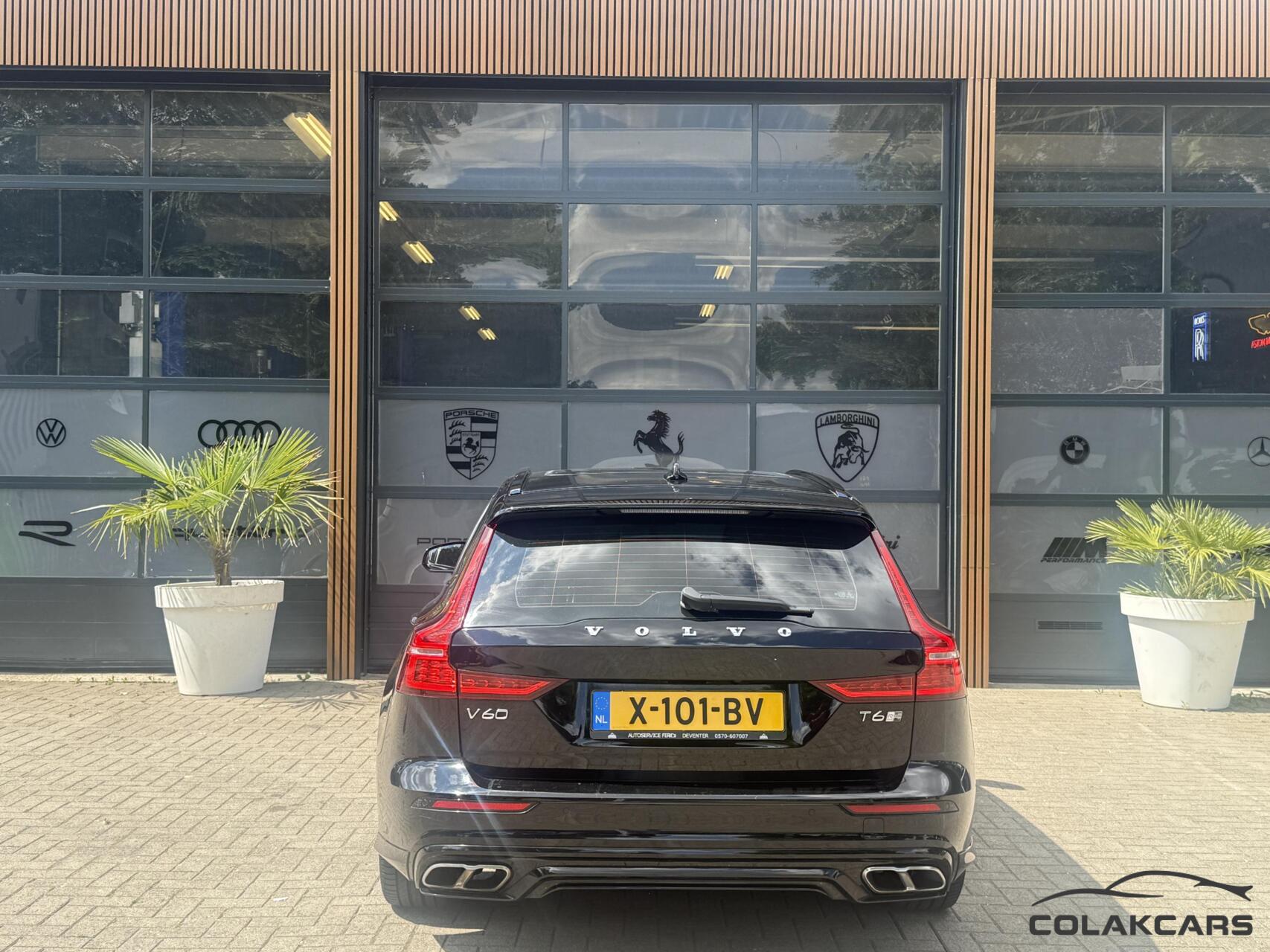Foto van Volvo V60 T6 Twin Engine