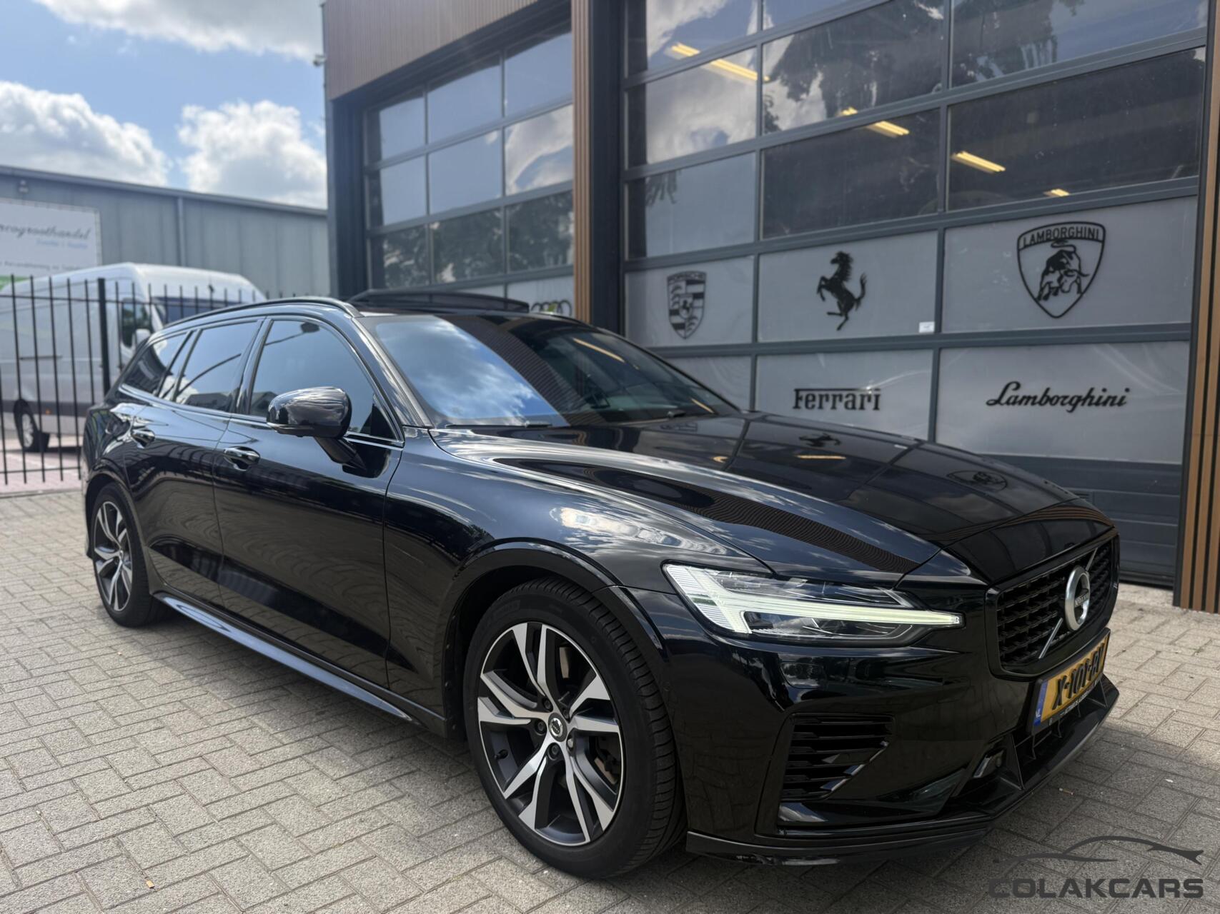 Foto van Volvo V60 T6 Twin Engine