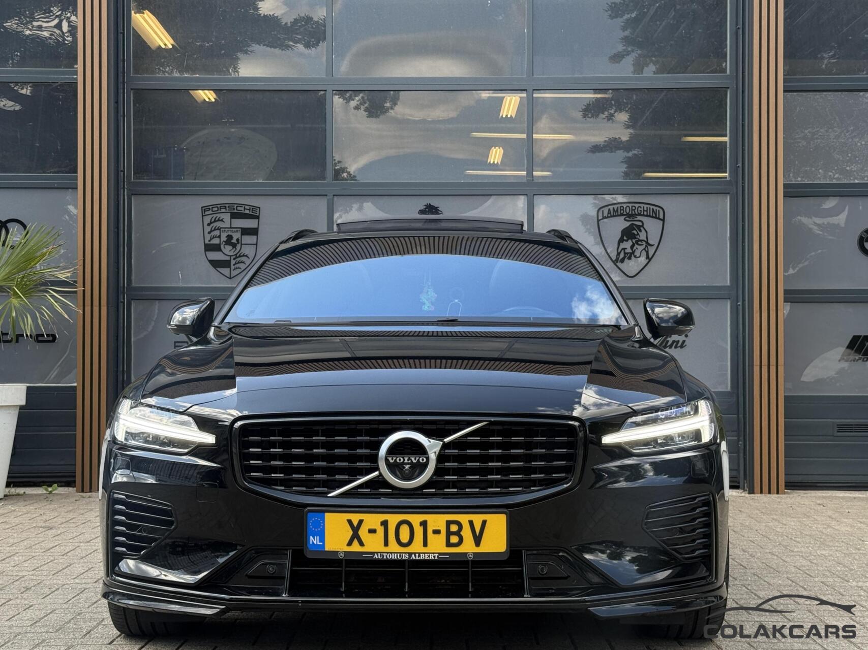 Foto van Volvo V60 T6 Twin Engine