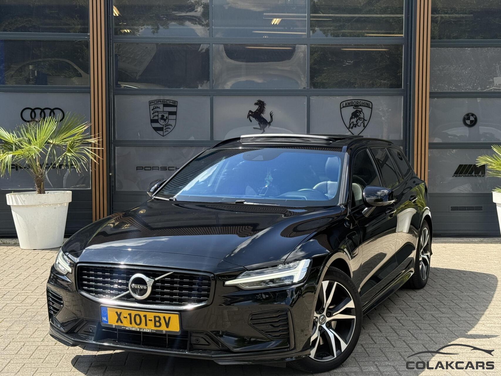 Foto van Volvo V60 T6 Twin Engine