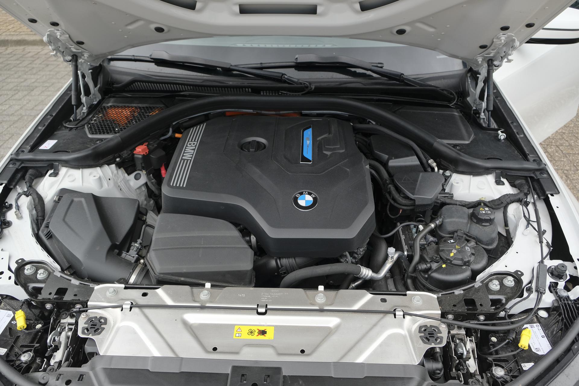 Foto van BMW 330e xDrive