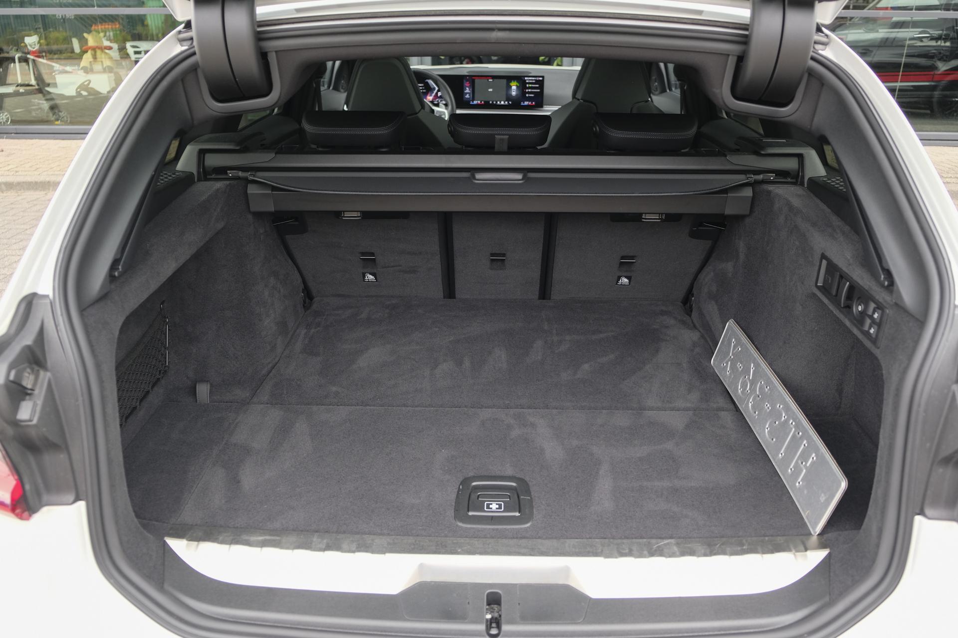 Foto van BMW 330e xDrive