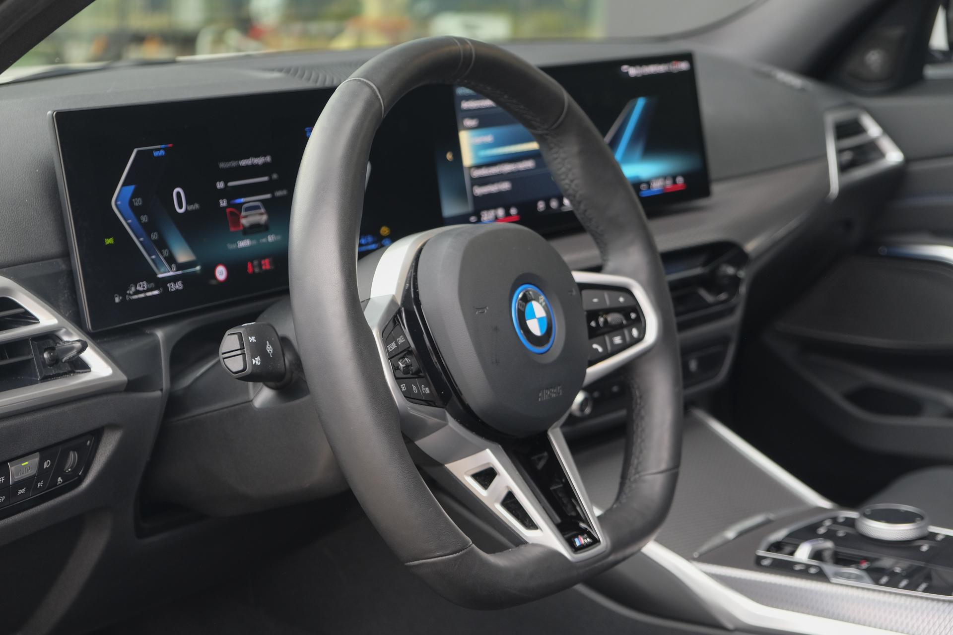 Foto van BMW 330e xDrive