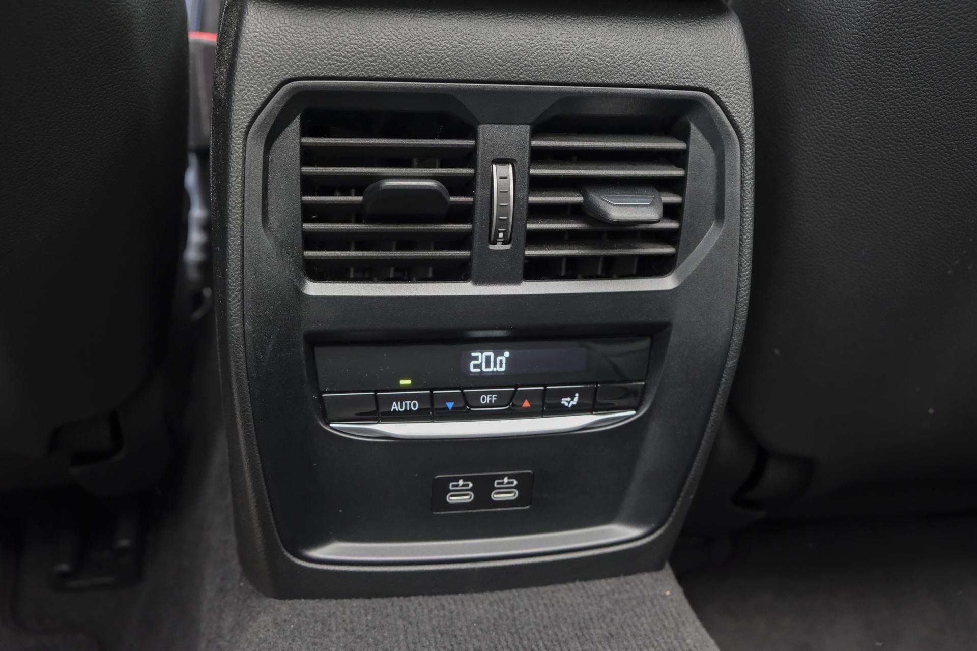 Foto van BMW 330e xDrive