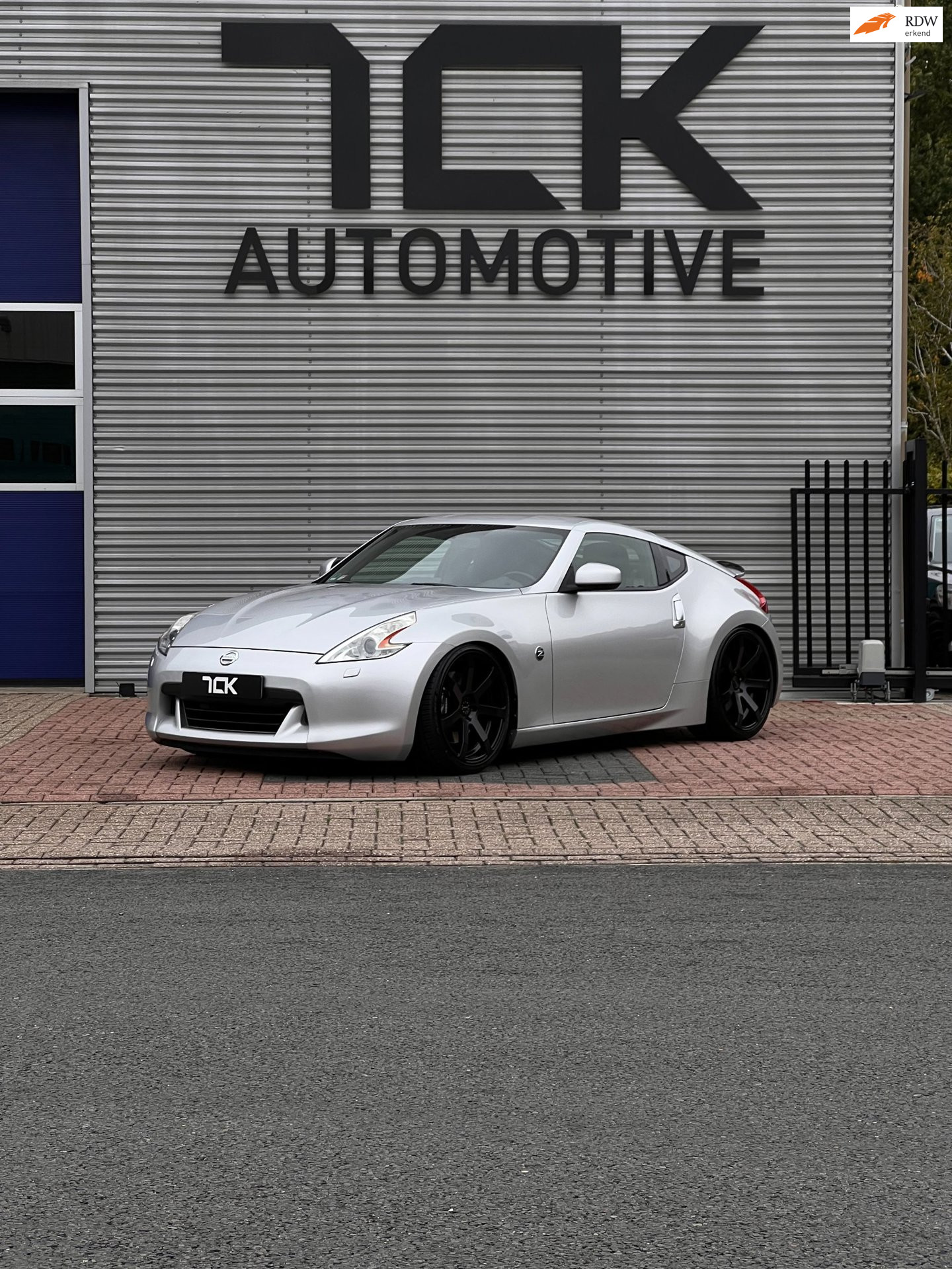 Nissan Nissan 370z 3.7 V6 328PK/BOSE/HANDBAK/20INCH/NAVI/CAMERA 2012 - voorkant