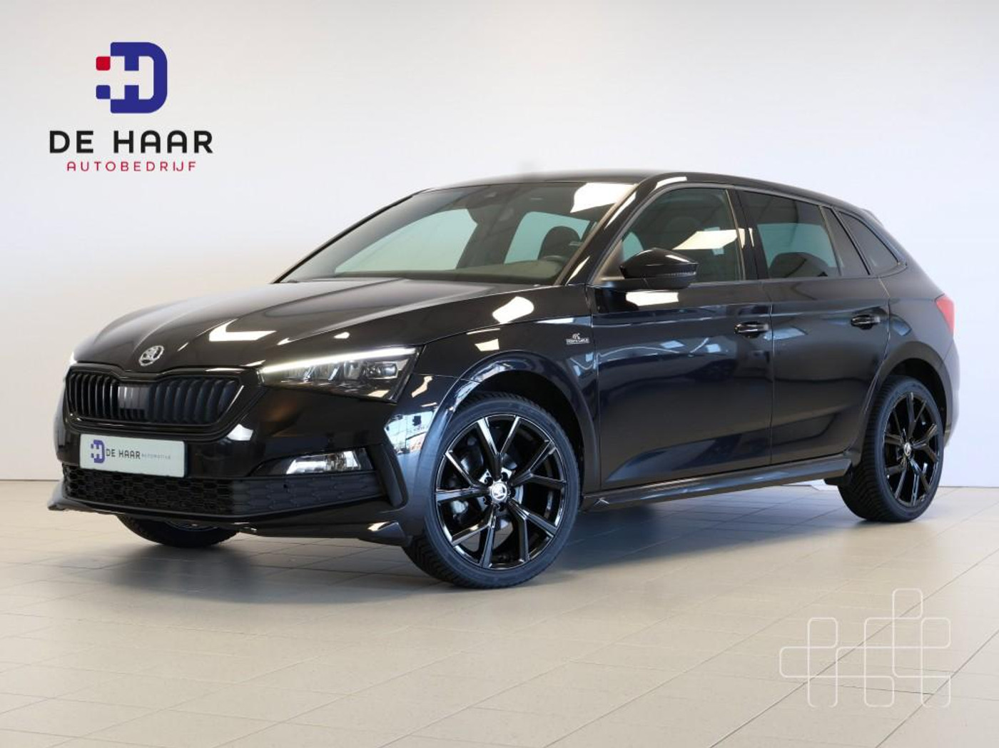 Skoda Scala 1.5 TSI DSG 150pk Monte Carlo - Panoramadak - 18 Inch 2022 - voorkant