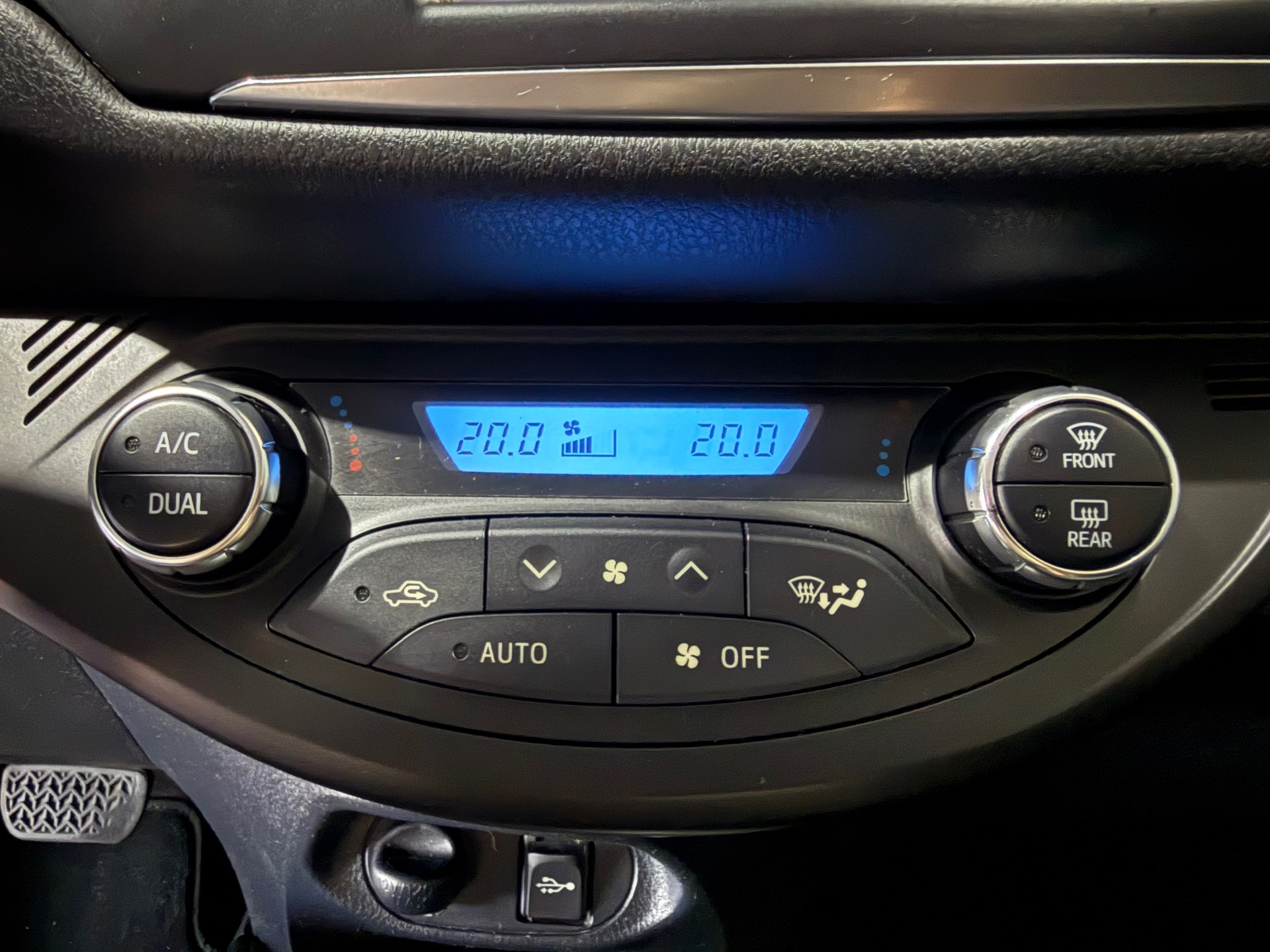 Foto van Toyota Toyota Yaris Hybrid