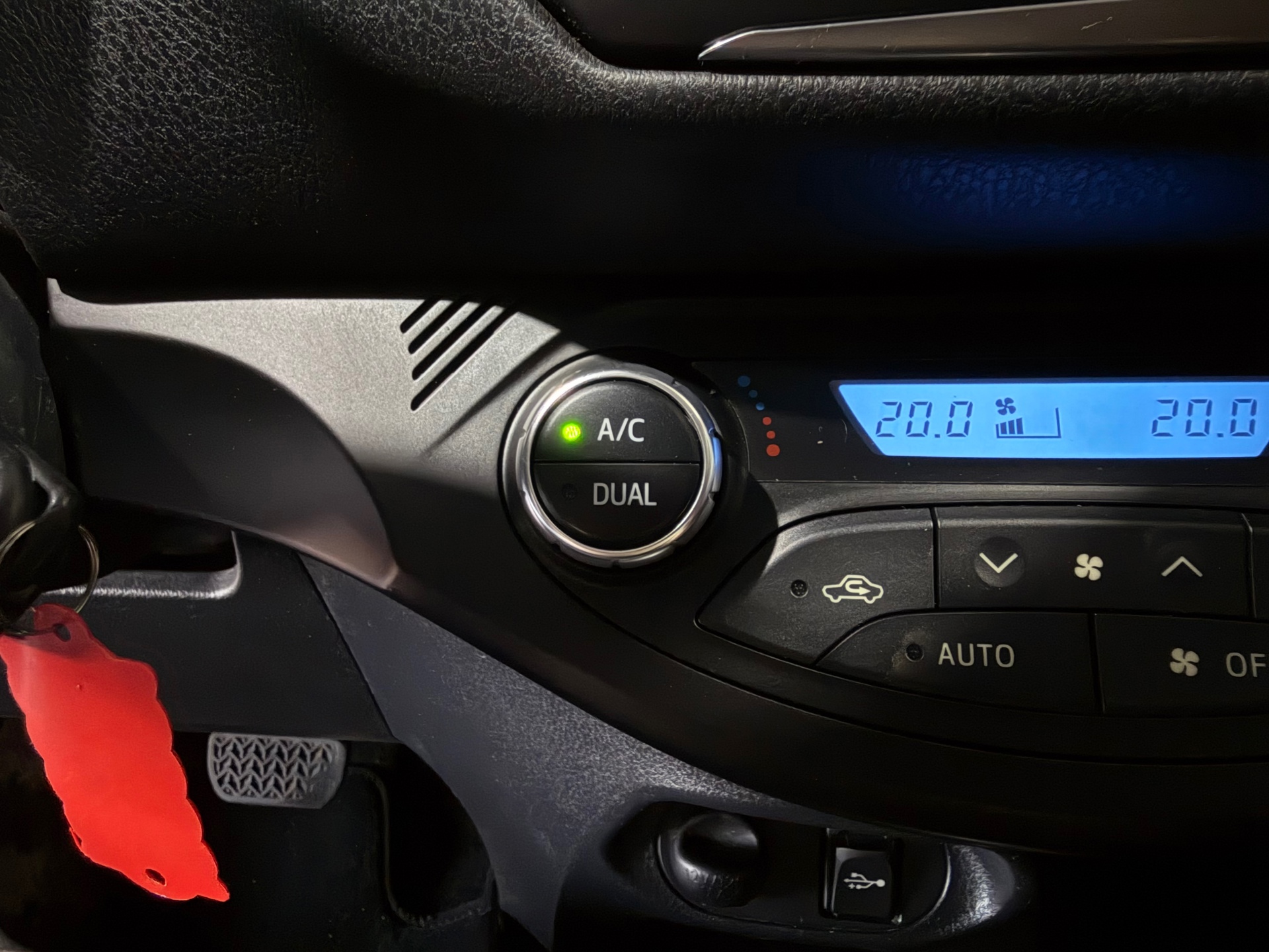 Foto van Toyota Toyota Yaris Hybrid