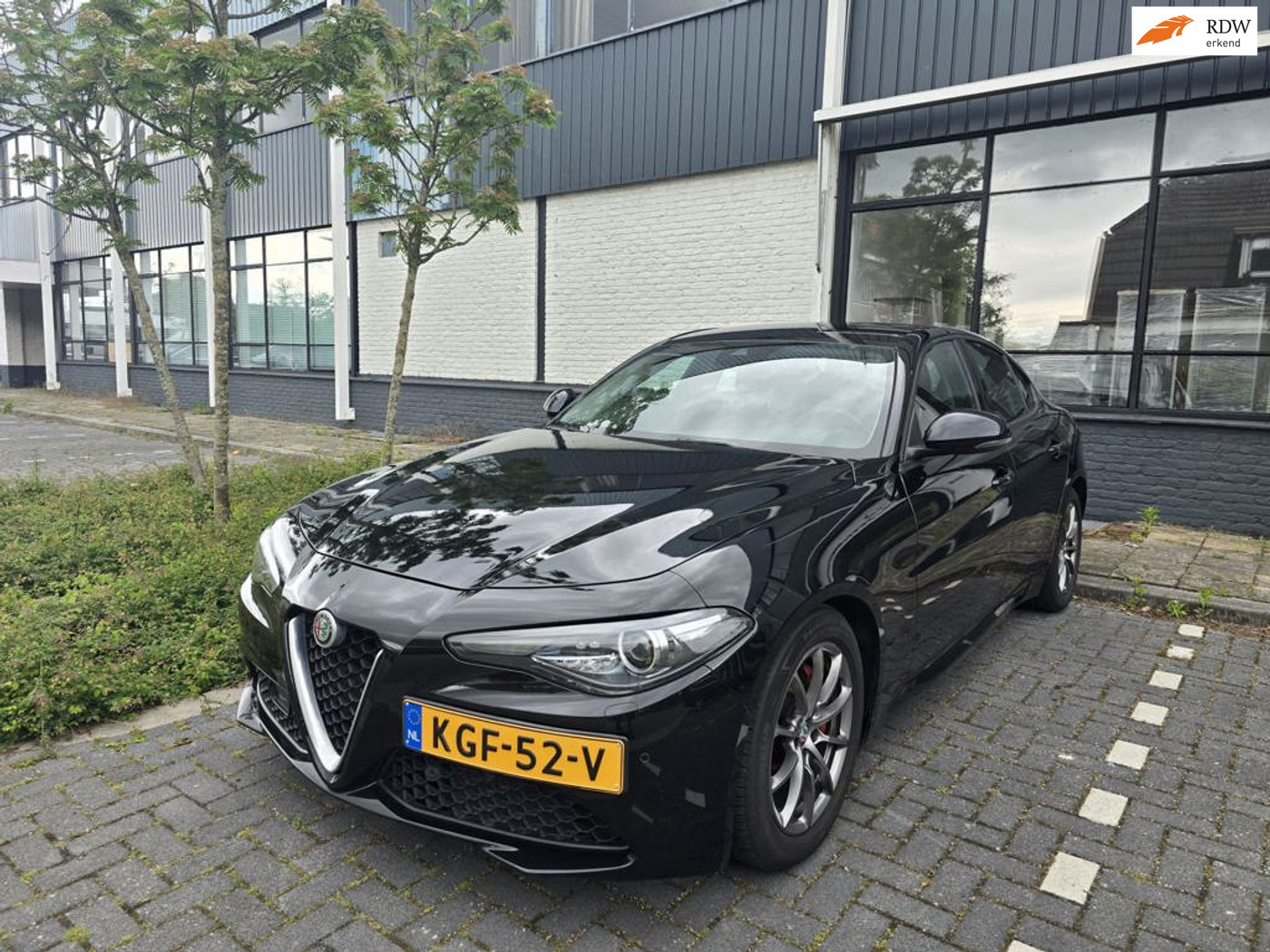 Alfa Romeo Giulia 2.0T Super Afneembare Trekhaak Nieuwe APK & Onderhoudsbeurt 2017 - voorkant
