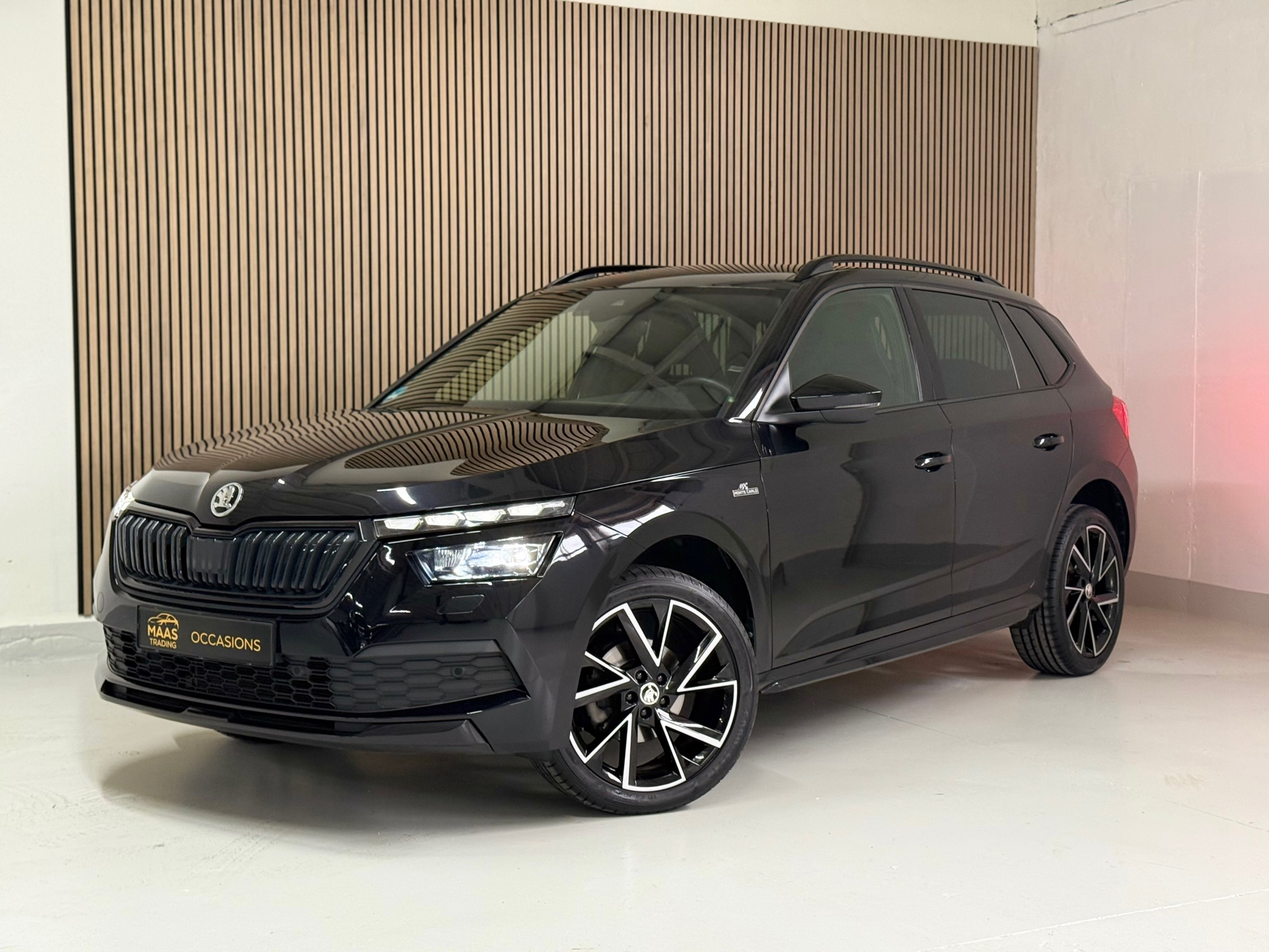 Skoda Kamiq 1.5 TSI ACT Monte Carlo * Automaat * Trekhaak * Camera 2023 - voorkant