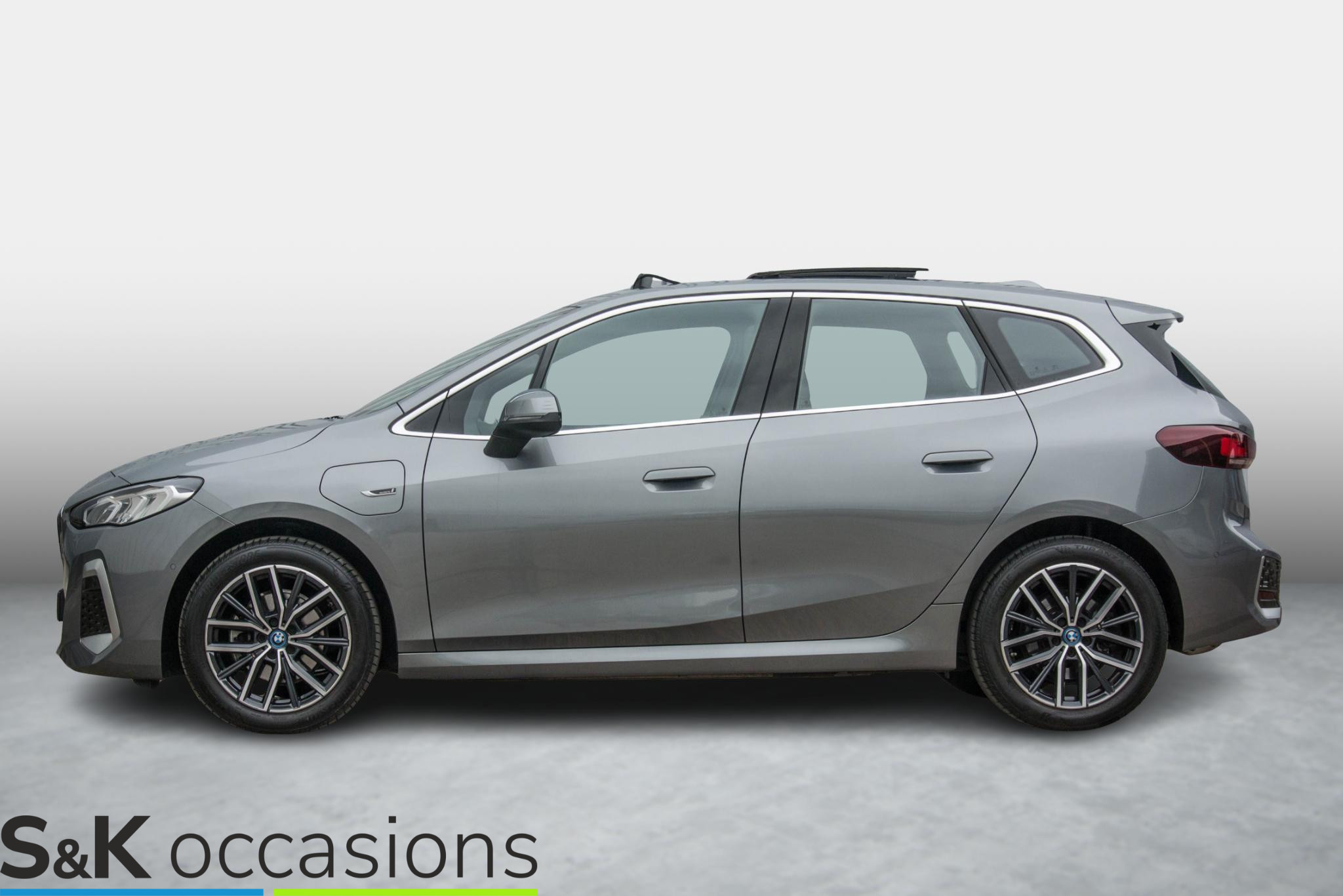 Foto van BMW 225e xDrive Active Tourer
