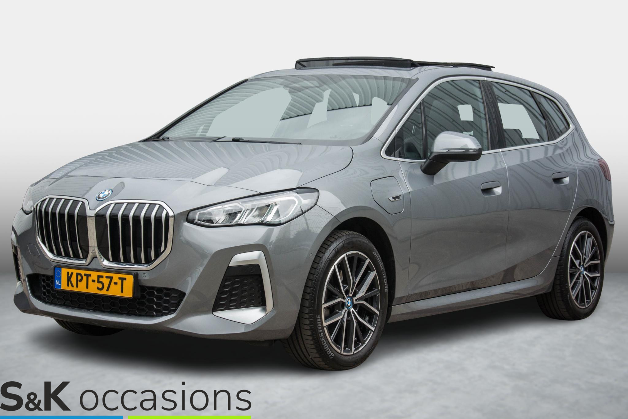Foto van BMW 225e xDrive Active Tourer