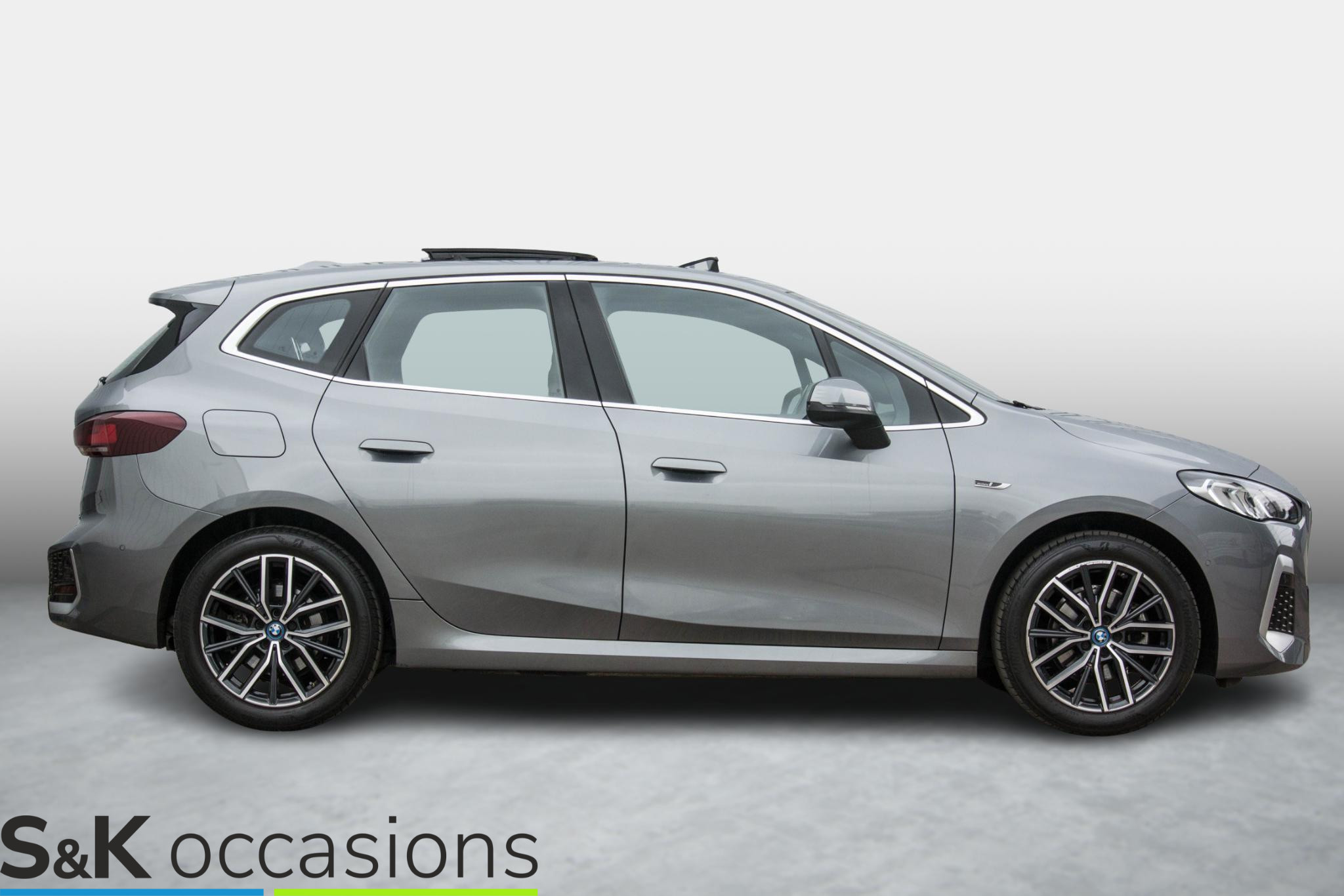 Foto van BMW 225e xDrive Active Tourer