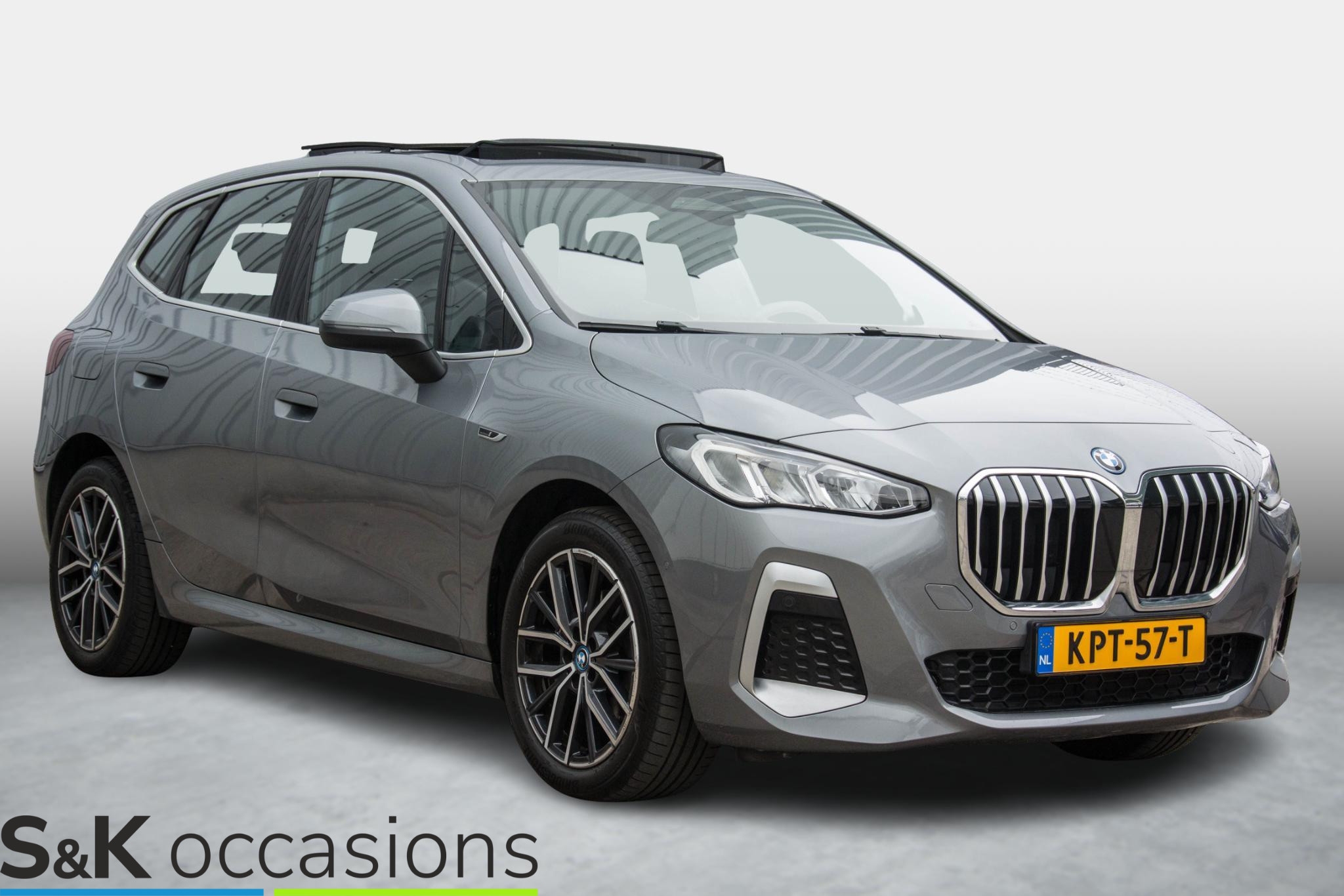 Foto van BMW 225e xDrive Active Tourer