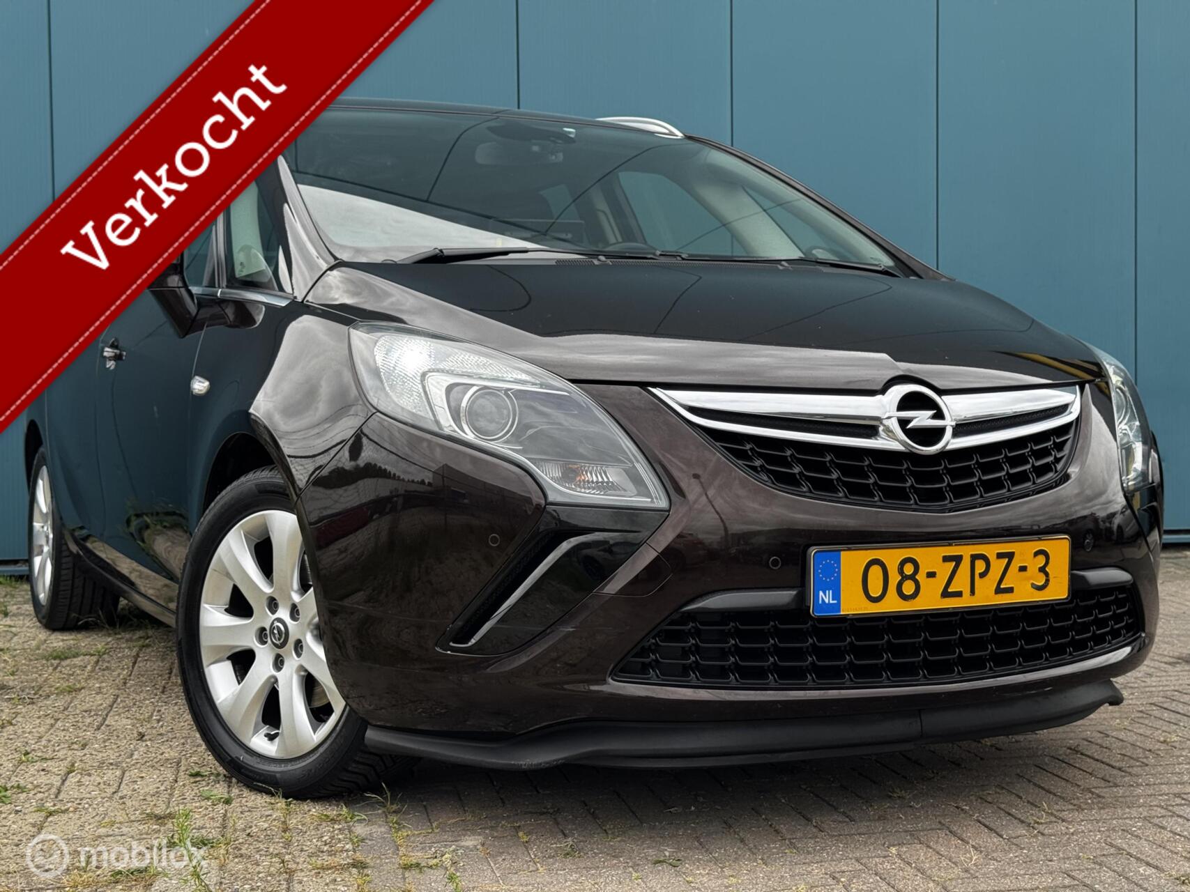 Opel Zafira Tourer 1.4 Business+ 7p. APK Airco Cruise Control Trekhaak Multimedia 21-07-2027 2013 - voorkant