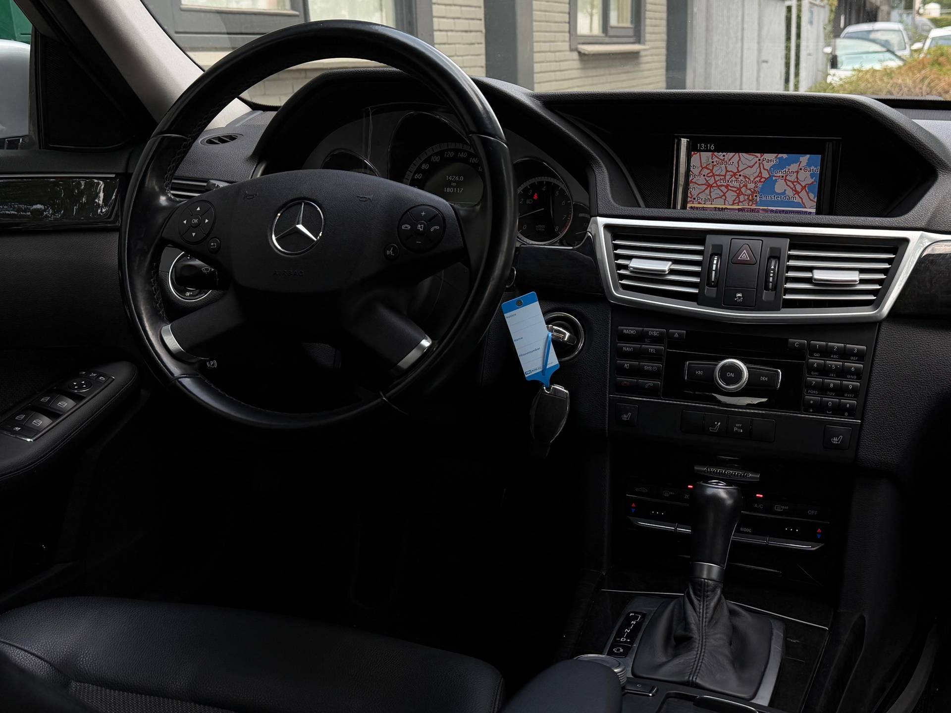 Foto van Mercedes-Benz E 200 Cgi