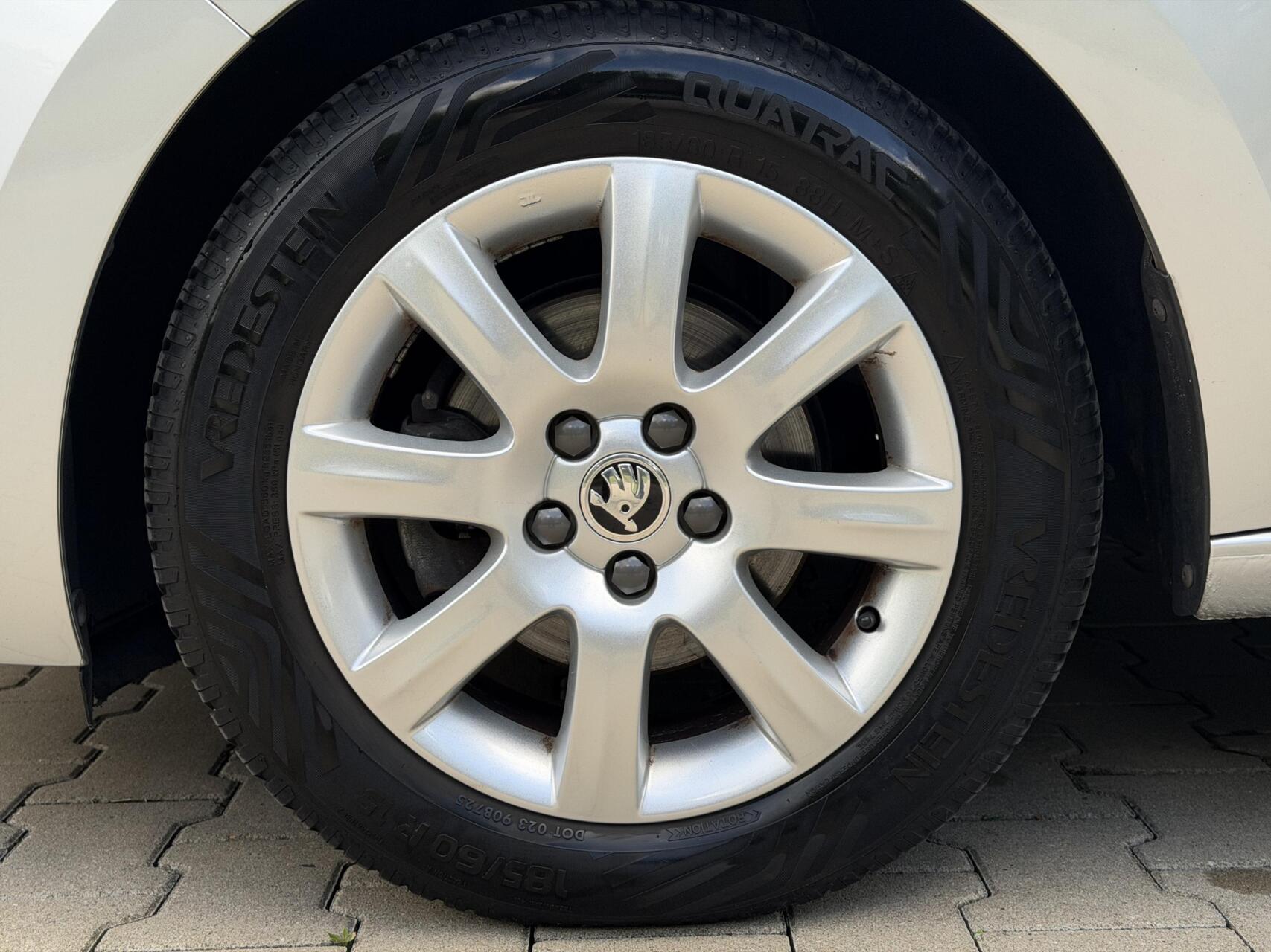 Foto van Skoda Rapid