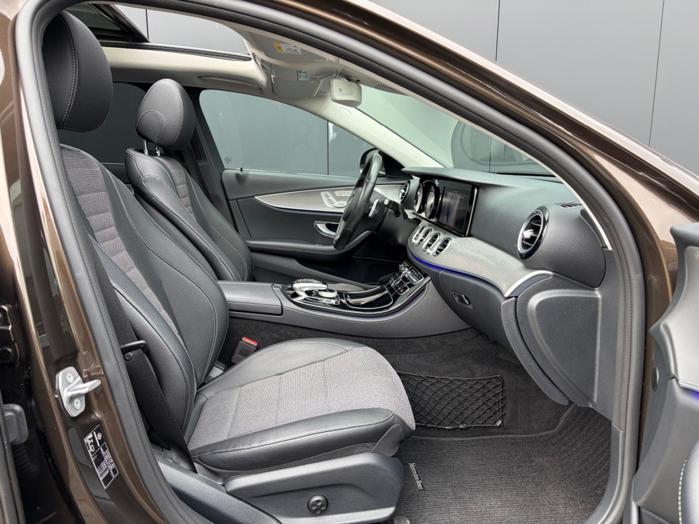 Foto van Mercedes-Benz E 200 4Matic
