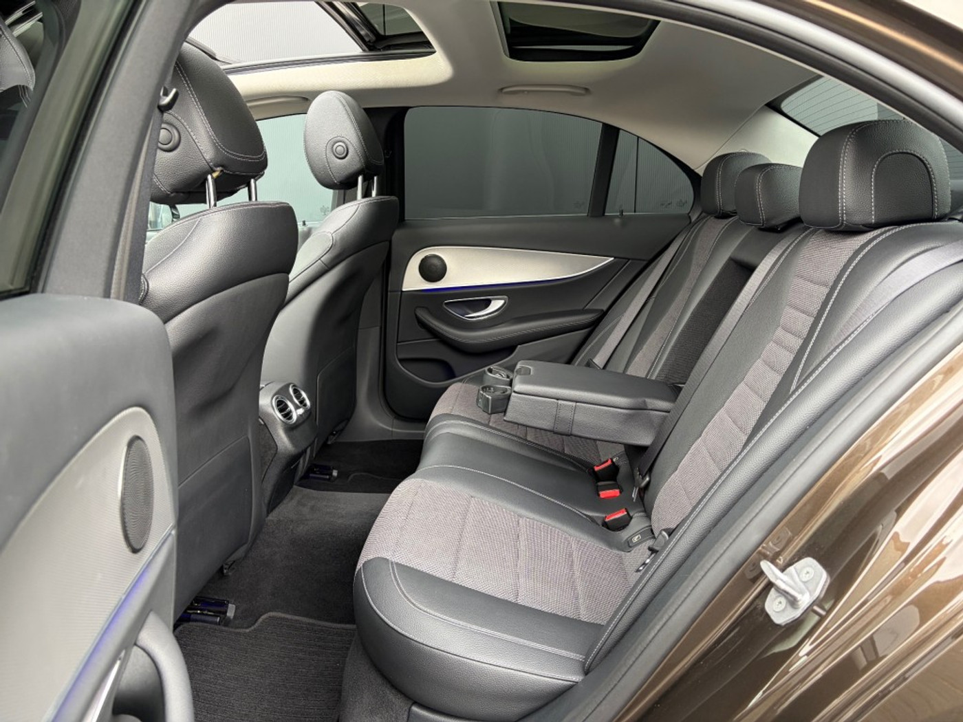 Foto van Mercedes-Benz E 200 4Matic