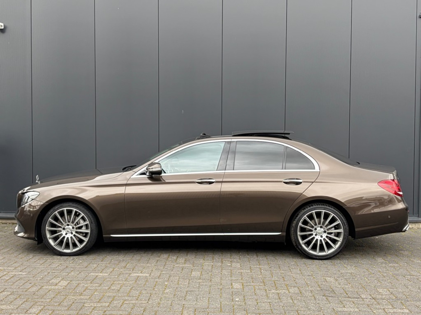 Foto van Mercedes-Benz E 200 4Matic