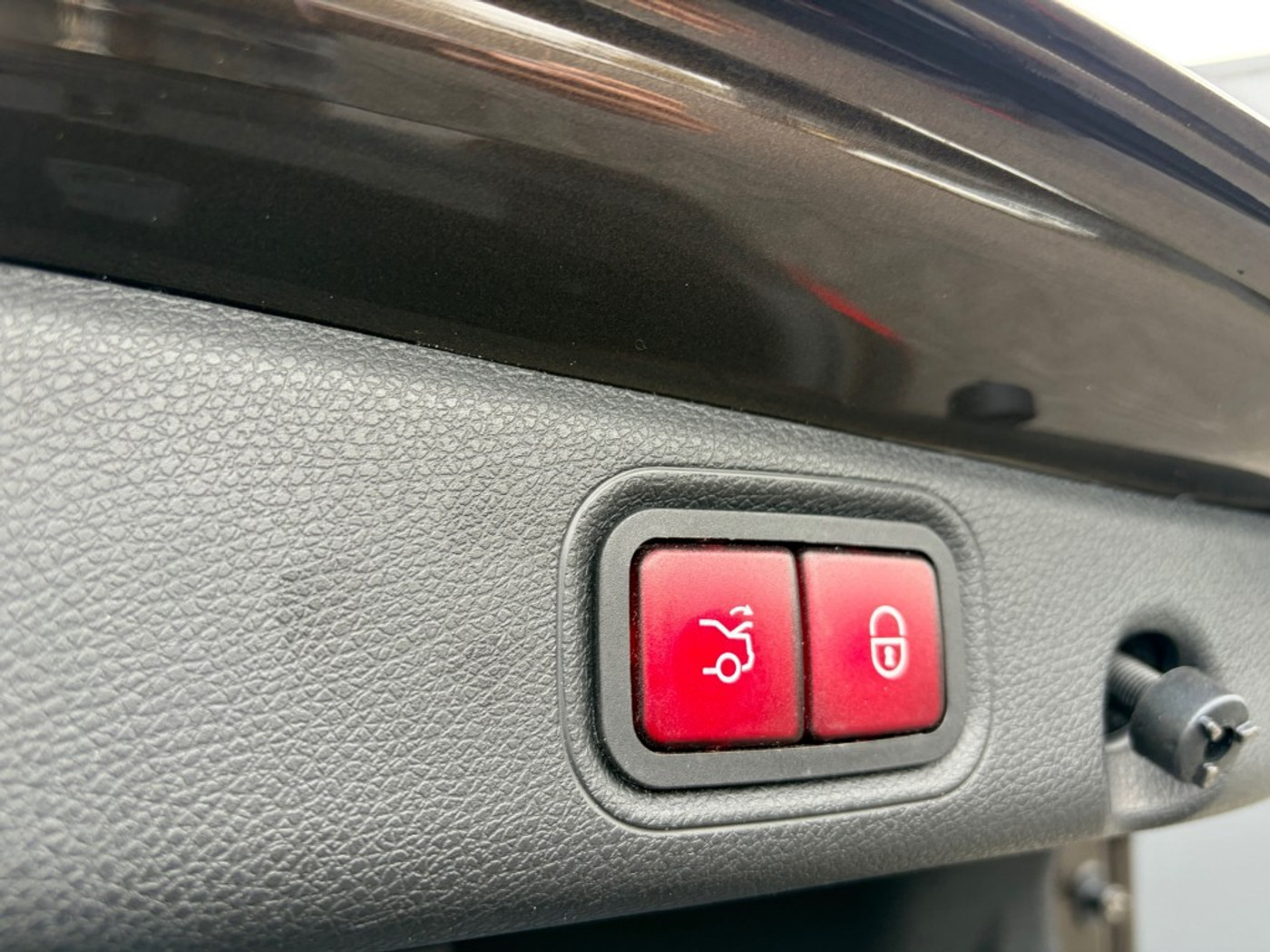Foto van Mercedes-Benz E 200 4Matic