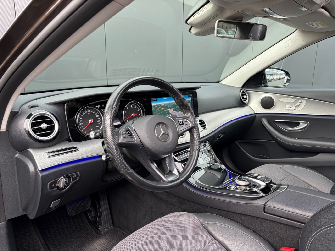 Foto van Mercedes-Benz E 200 4Matic