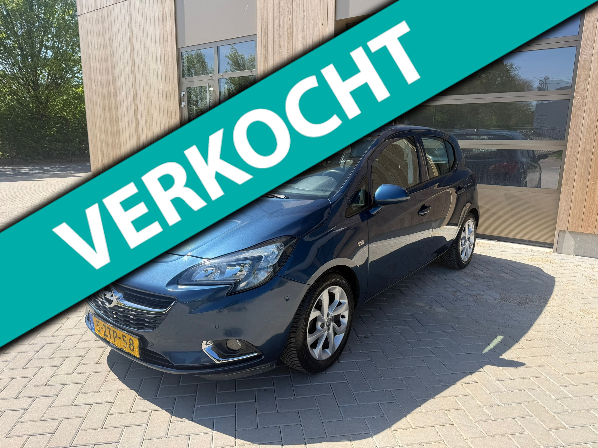 Opel Corsa-e 1.0 Turbo Color Edition 5DRS |2015|Airco|Parkeersensoren|Trekhaak|Nieuwe APK 2015 - voorkant