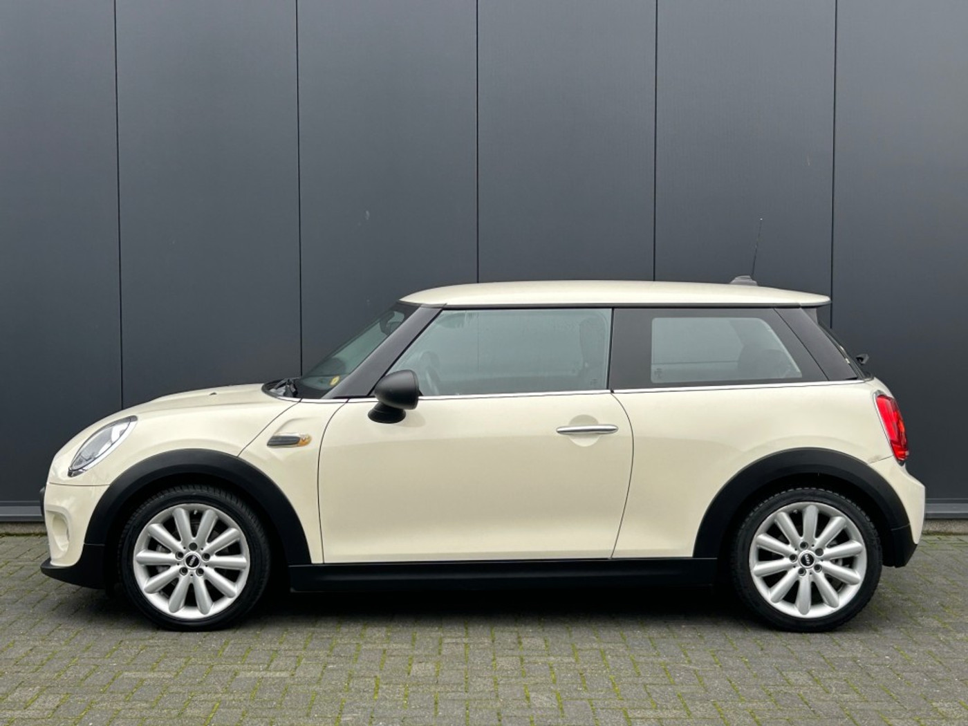 Foto van Mini One