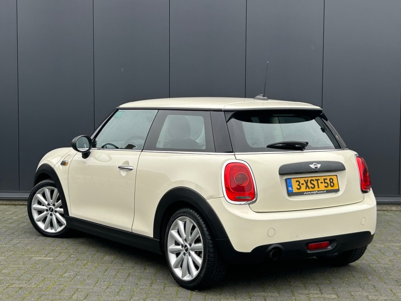 Foto van Mini One