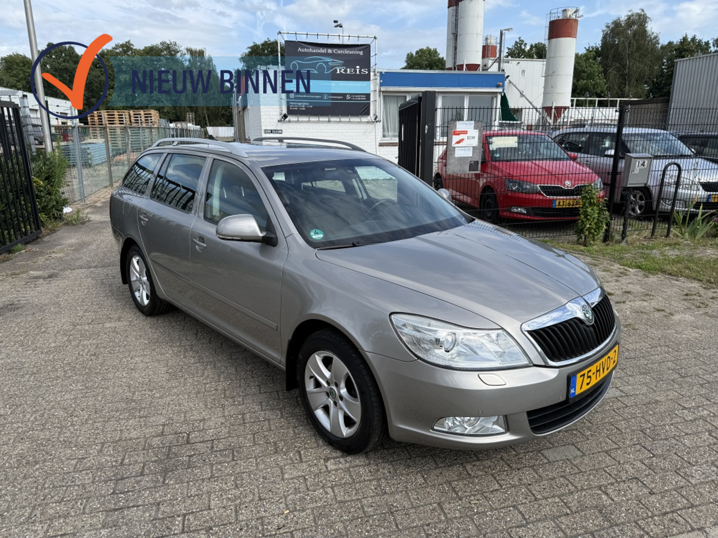 Skoda Octavia Combi 1.4 TSI Elegance Business Line 2009 - voorkant